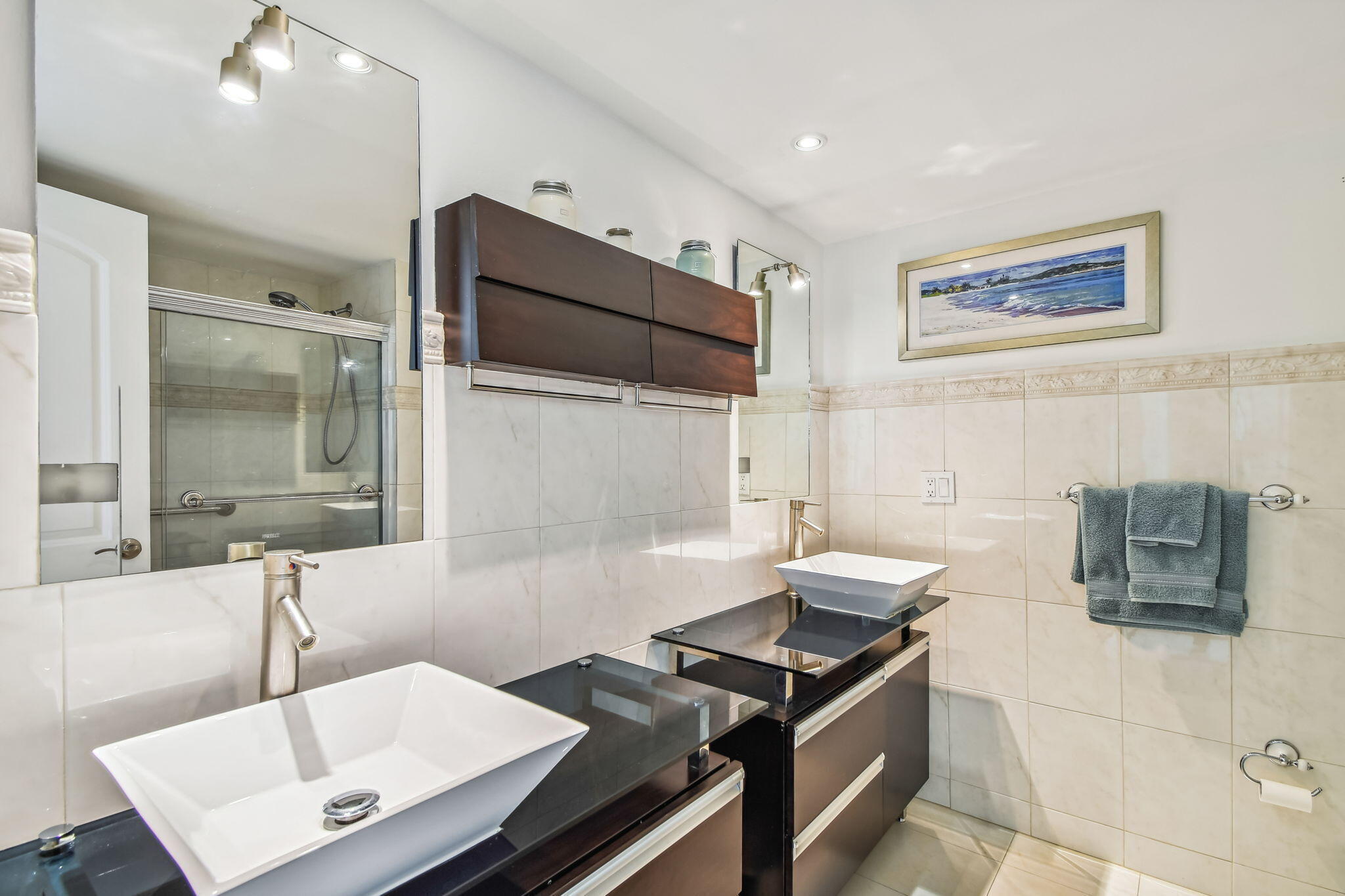 100 Golden Isles Hallandale Beach, FL 33009