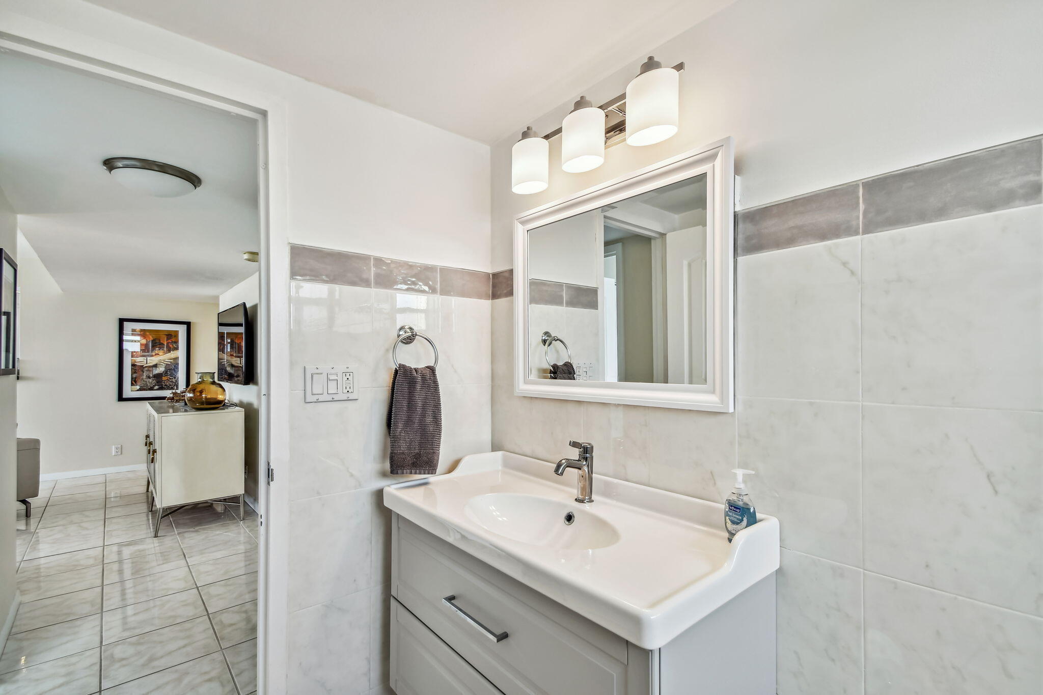 100 Golden Isles Hallandale Beach, FL 33009