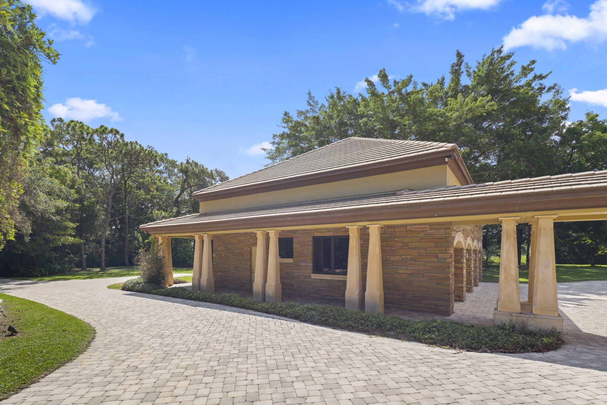 6001 Le Lac Boca Raton, FL 33496