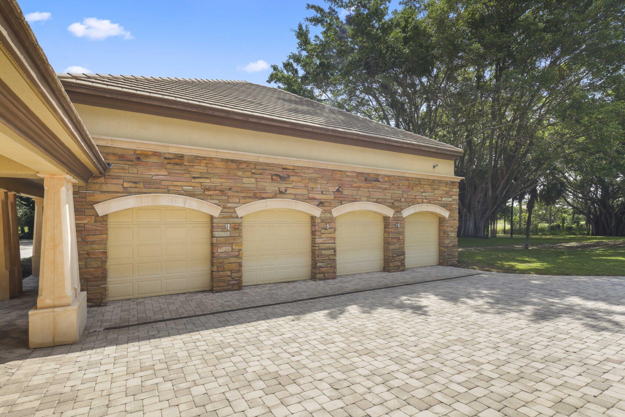 6001 Le Lac Boca Raton, FL 33496