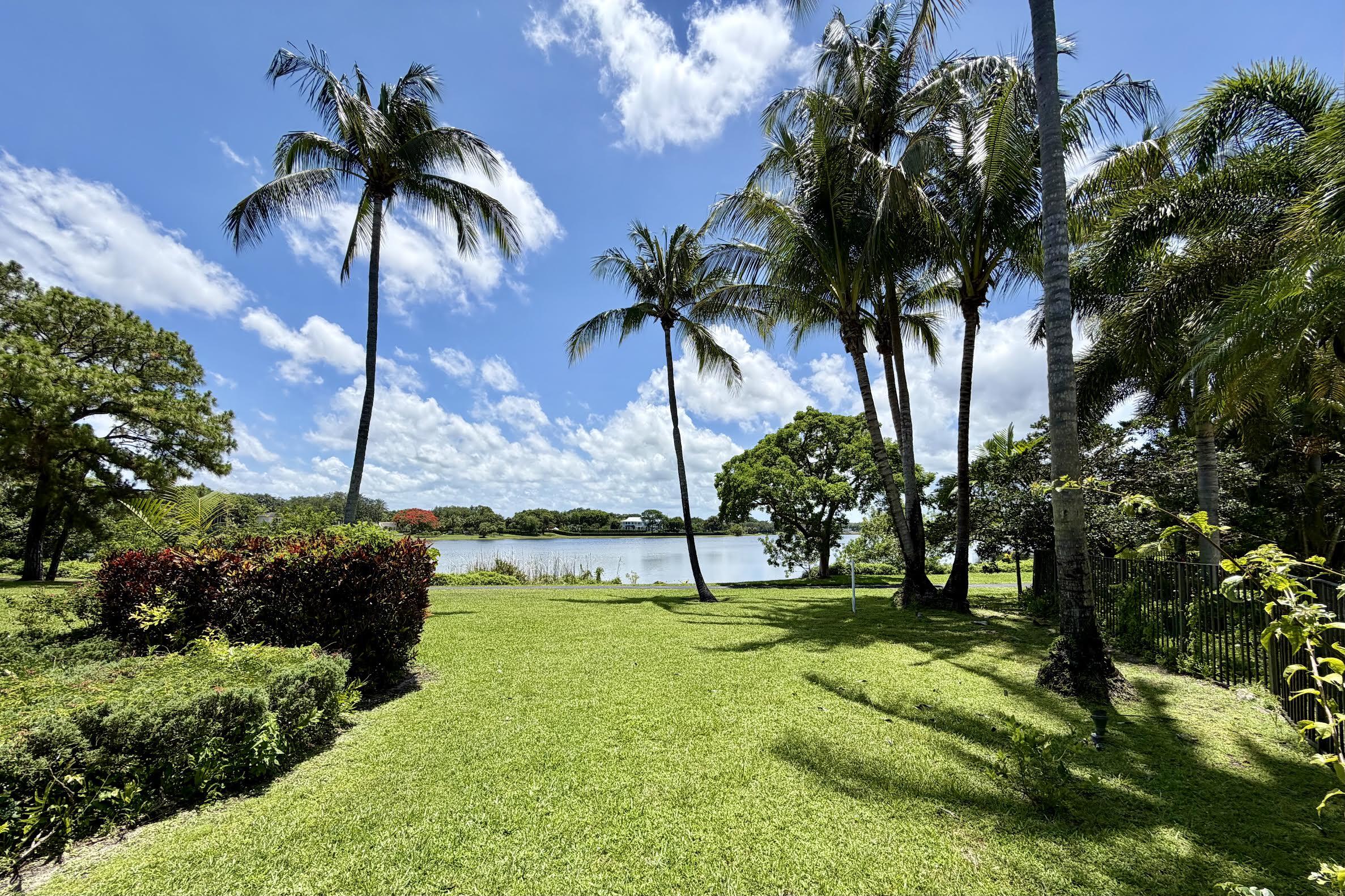 6001 Le Lac Boca Raton, FL 33496