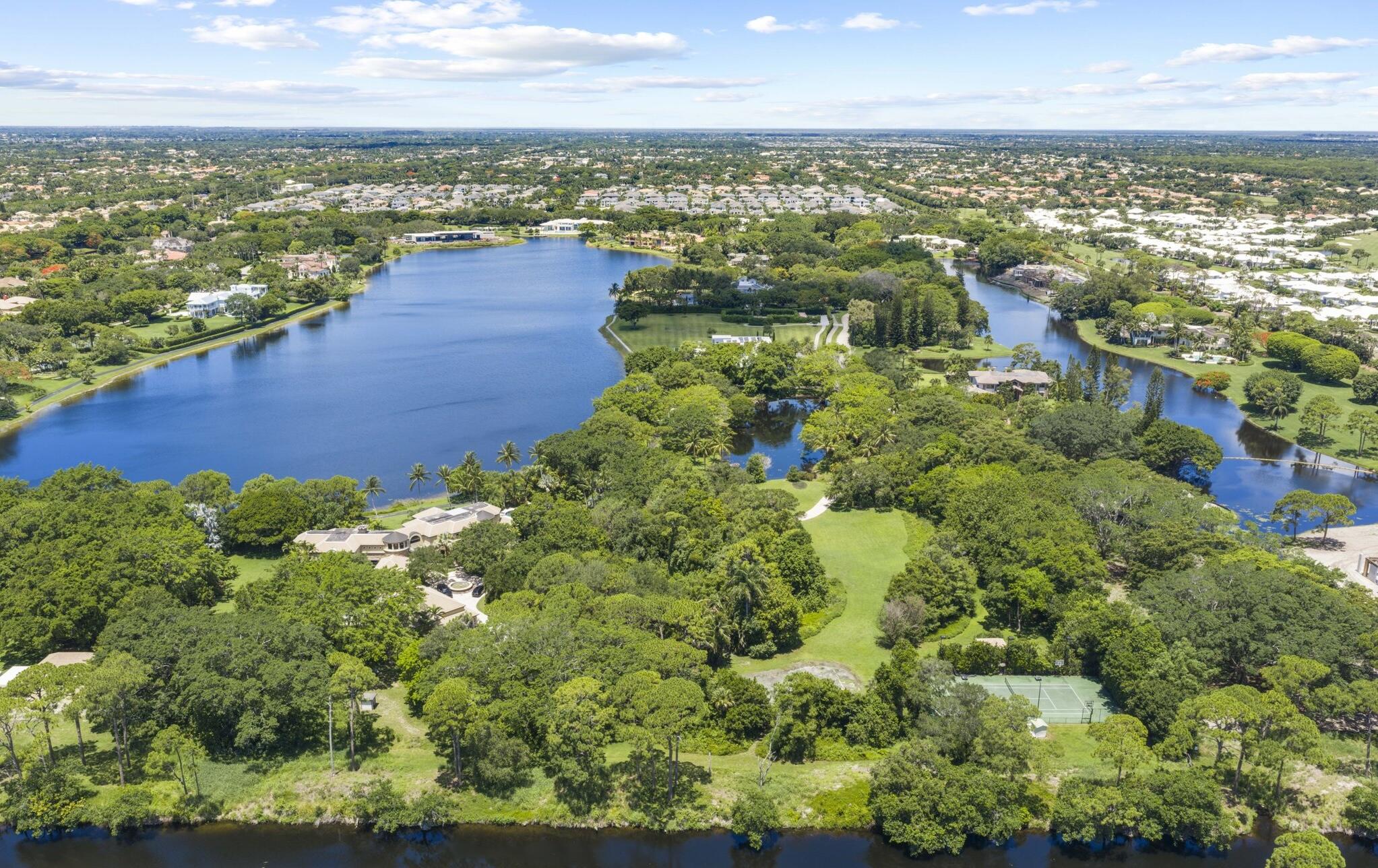 6001 Le Lac Boca Raton, FL 33496
