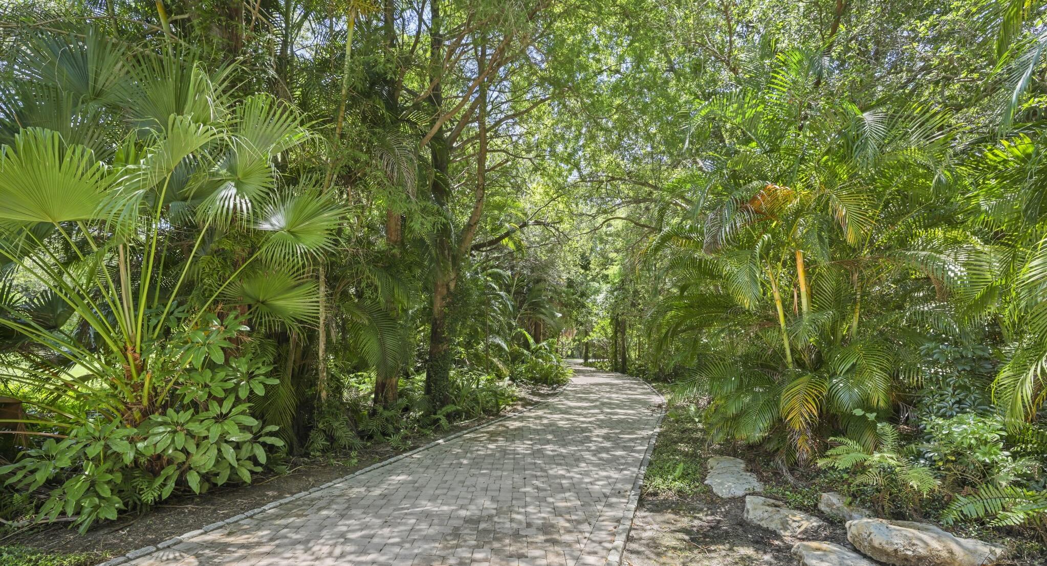 6001 Le Lac Boca Raton, FL 33496