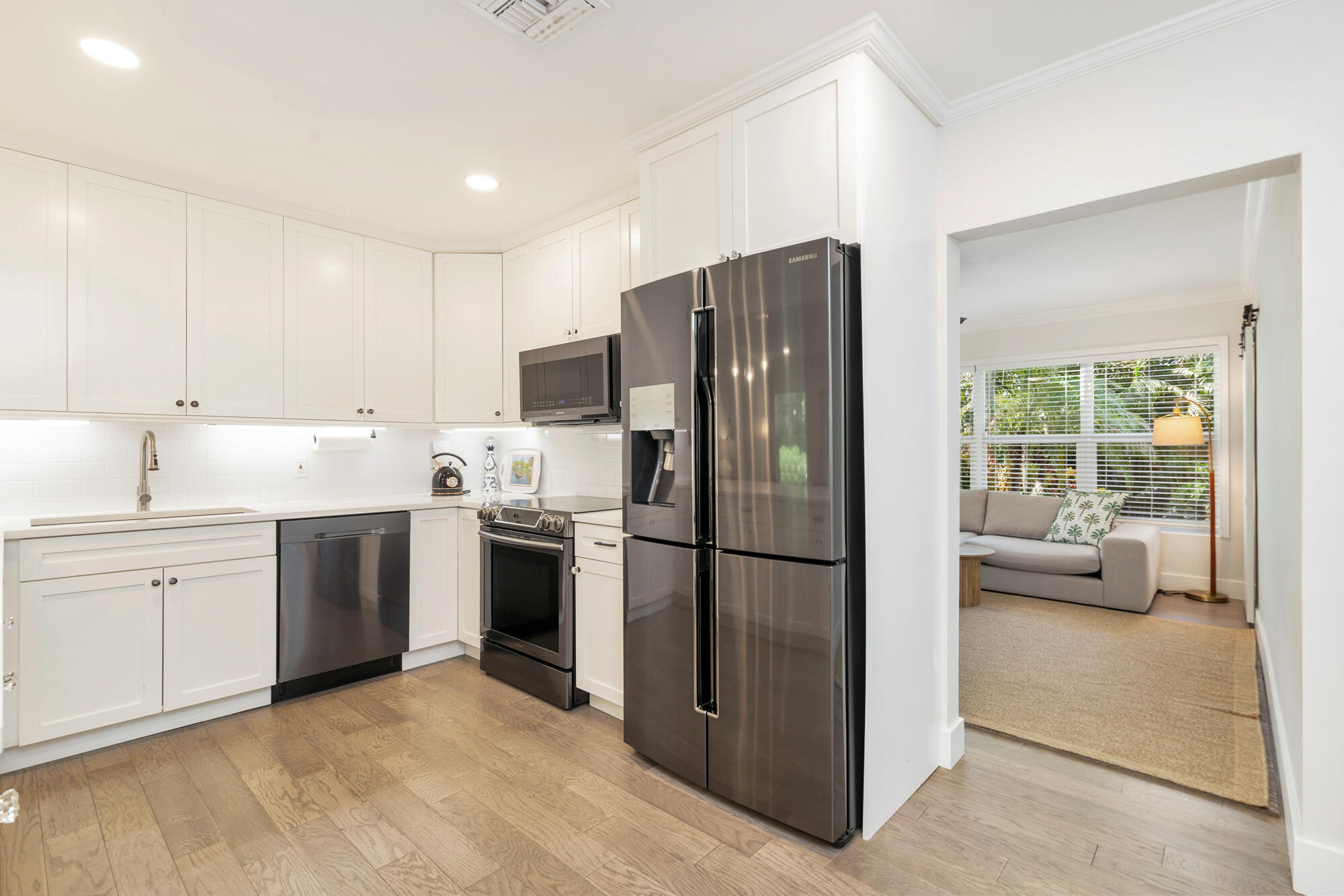 844 Avon West Palm Beach, FL 33401