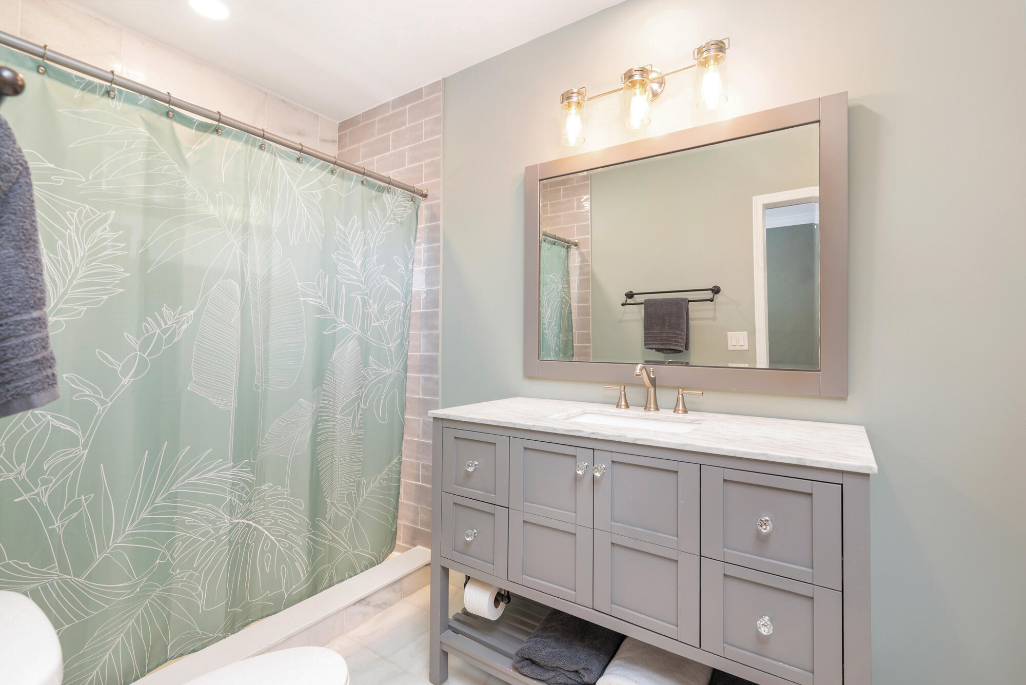 844 Avon West Palm Beach, FL 33401