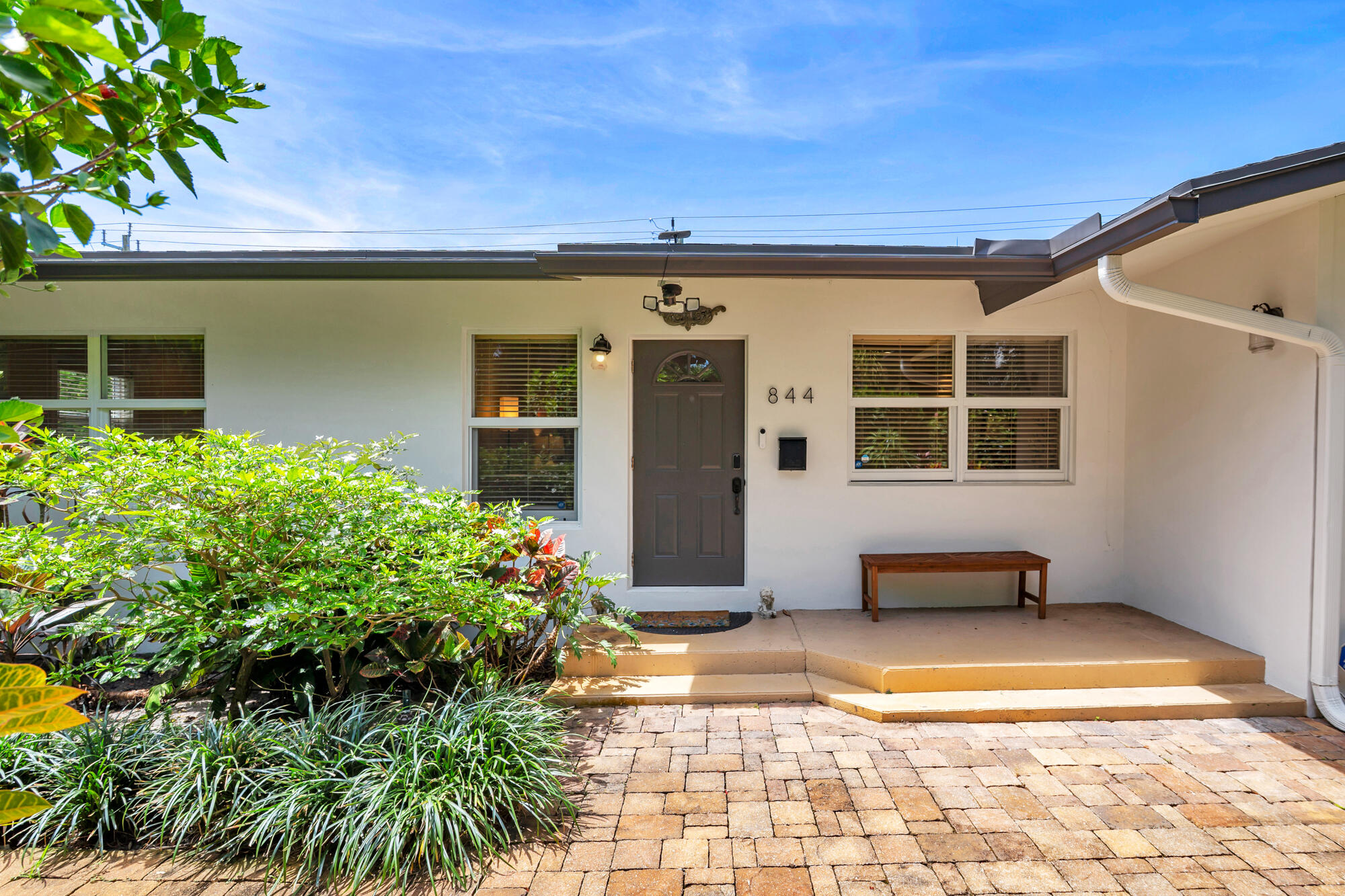 844 Avon West Palm Beach, FL 33401