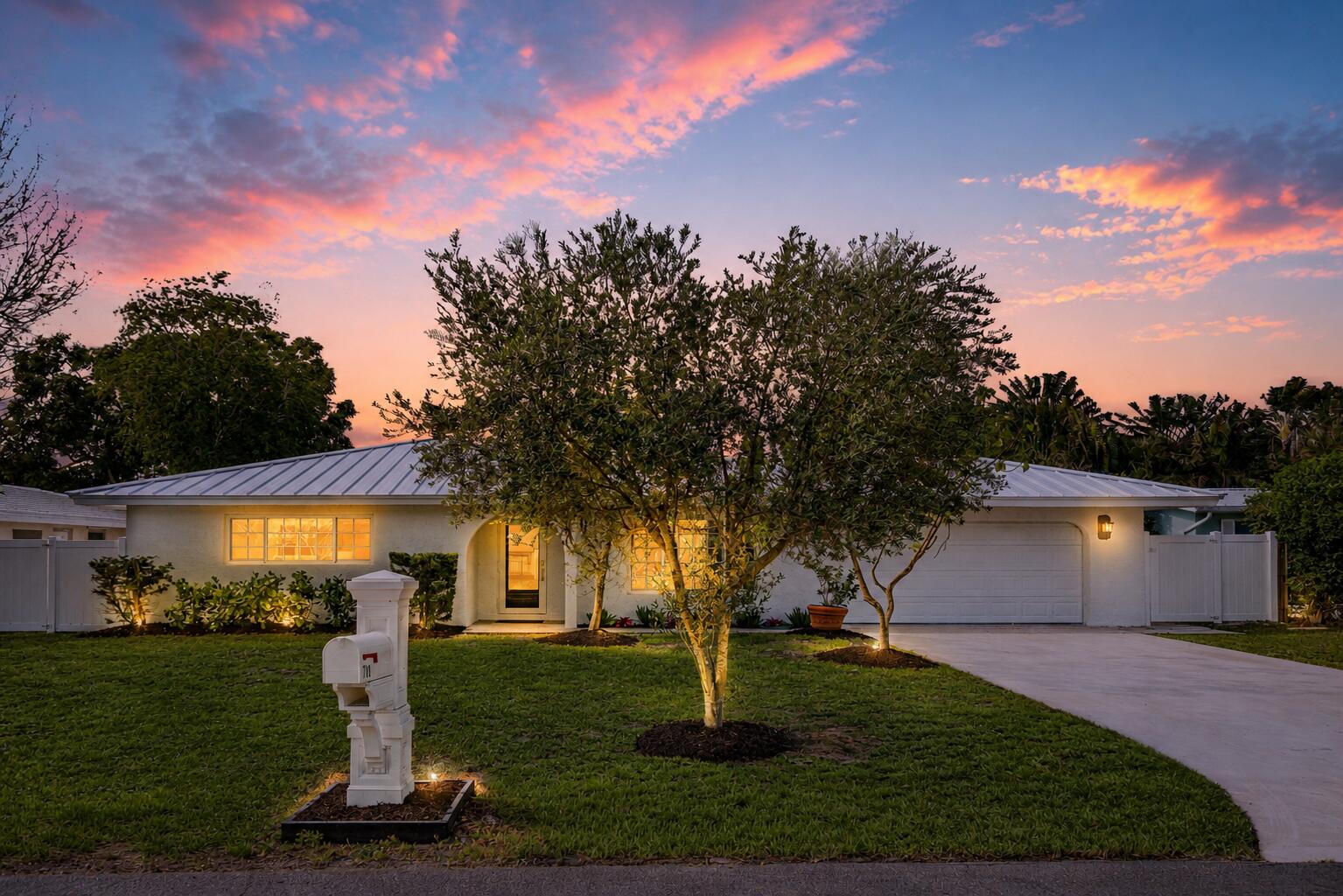 718 SW 27th