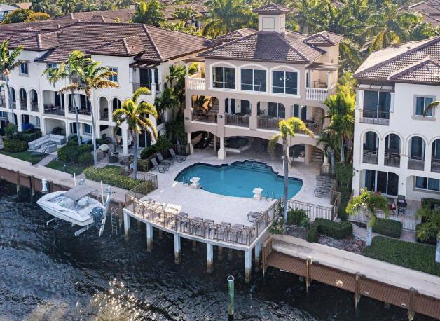 3042 Waterside