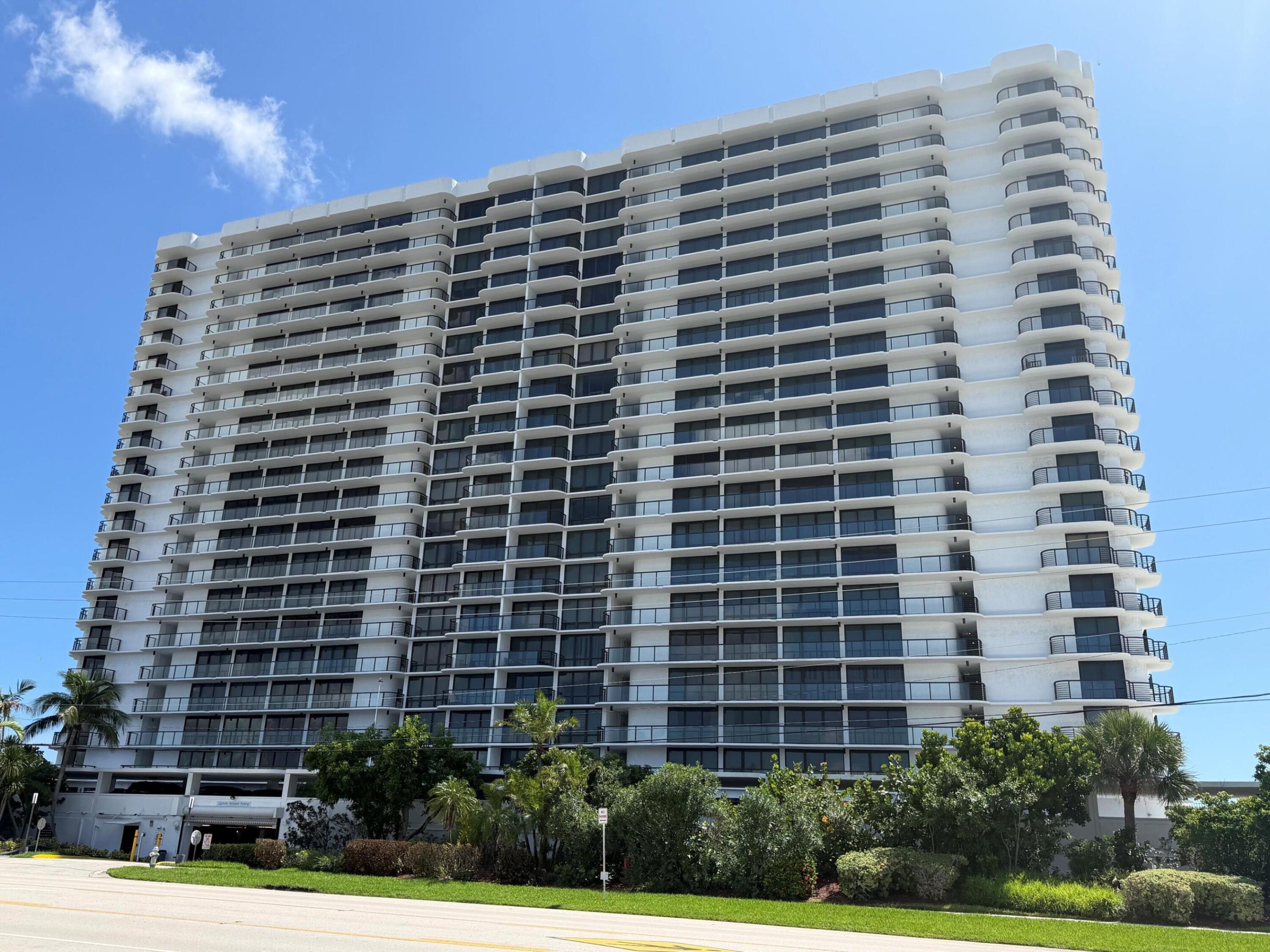 250 S Ocean Blvd #2F