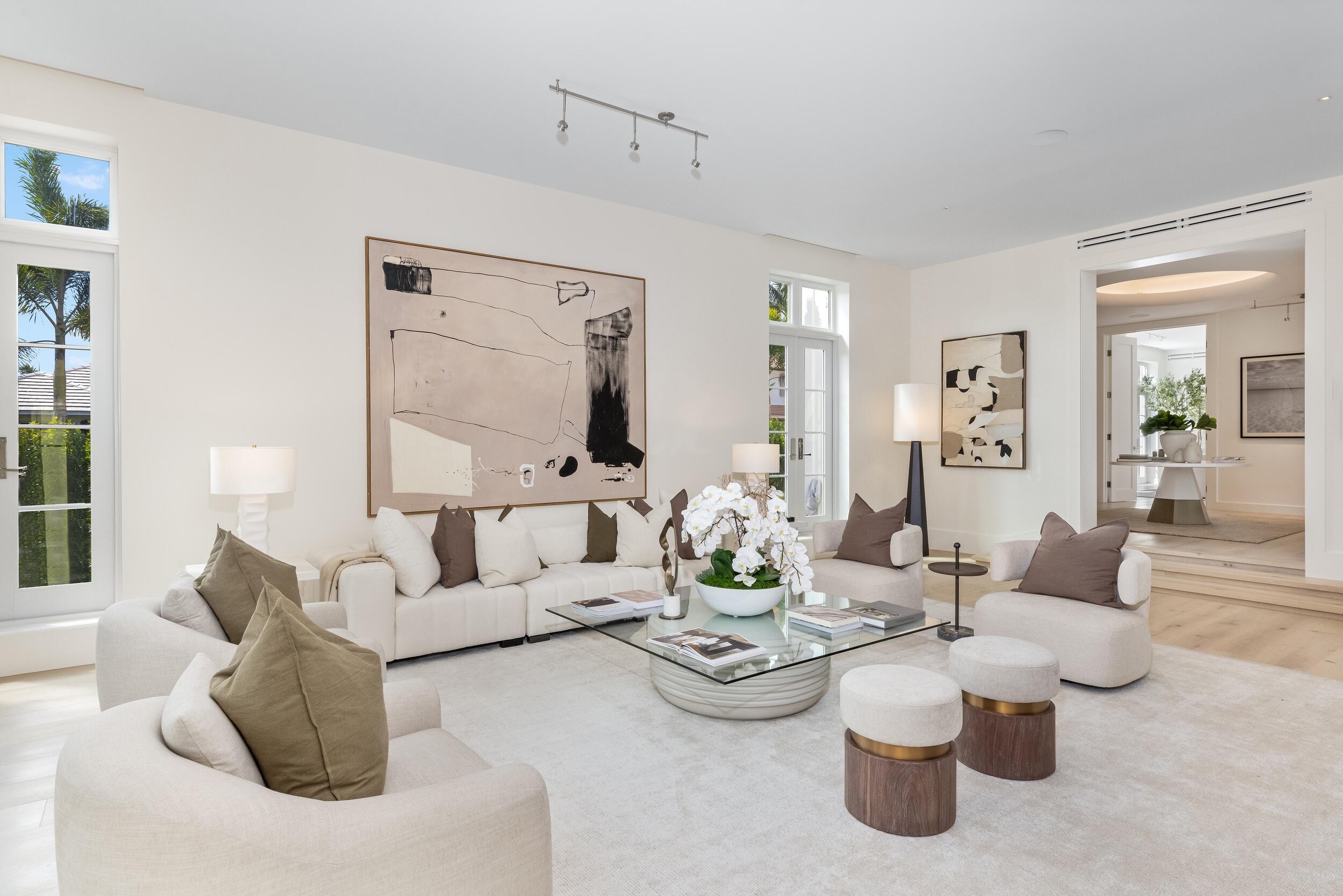 301 Plantation Rd Palm Beach, FL 33480