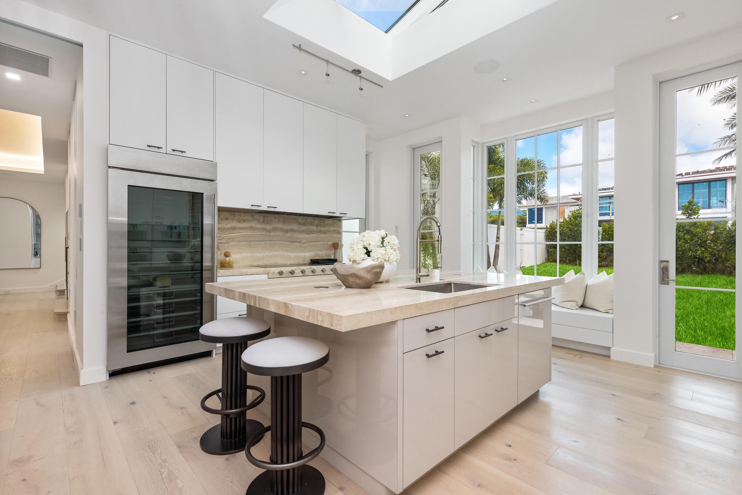 301 Plantation Rd Palm Beach, FL 33480