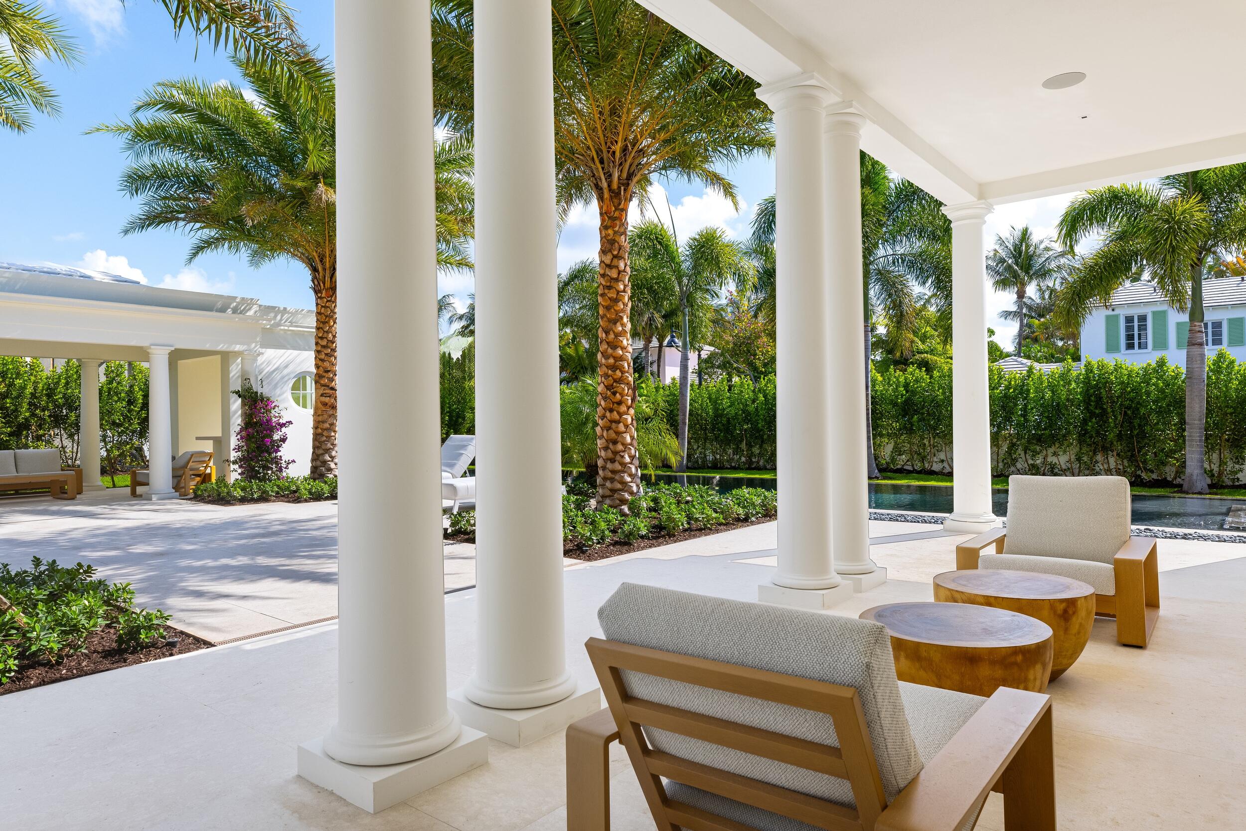301 Plantation Rd Palm Beach, FL 33480