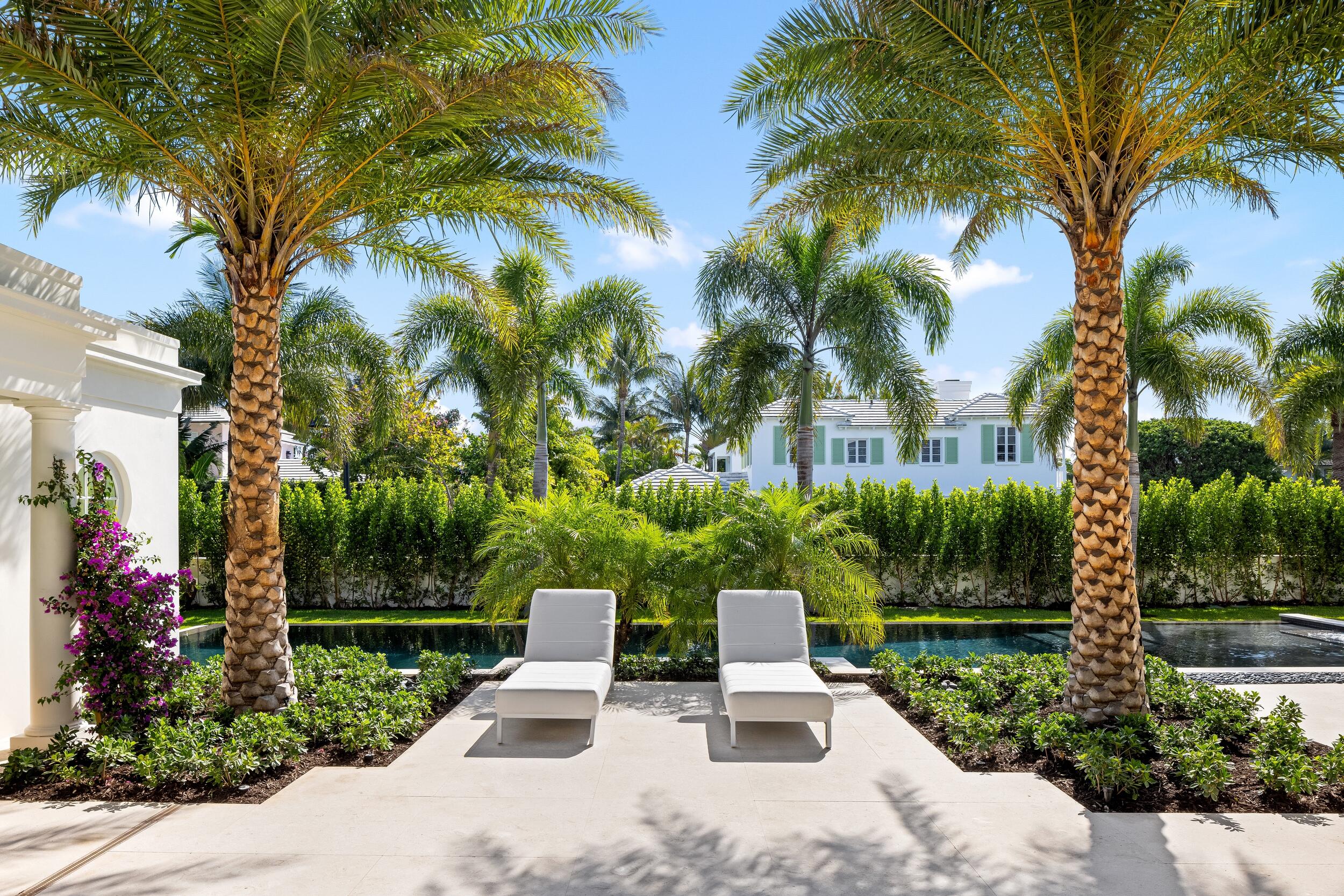 301 Plantation Rd Palm Beach, FL 33480