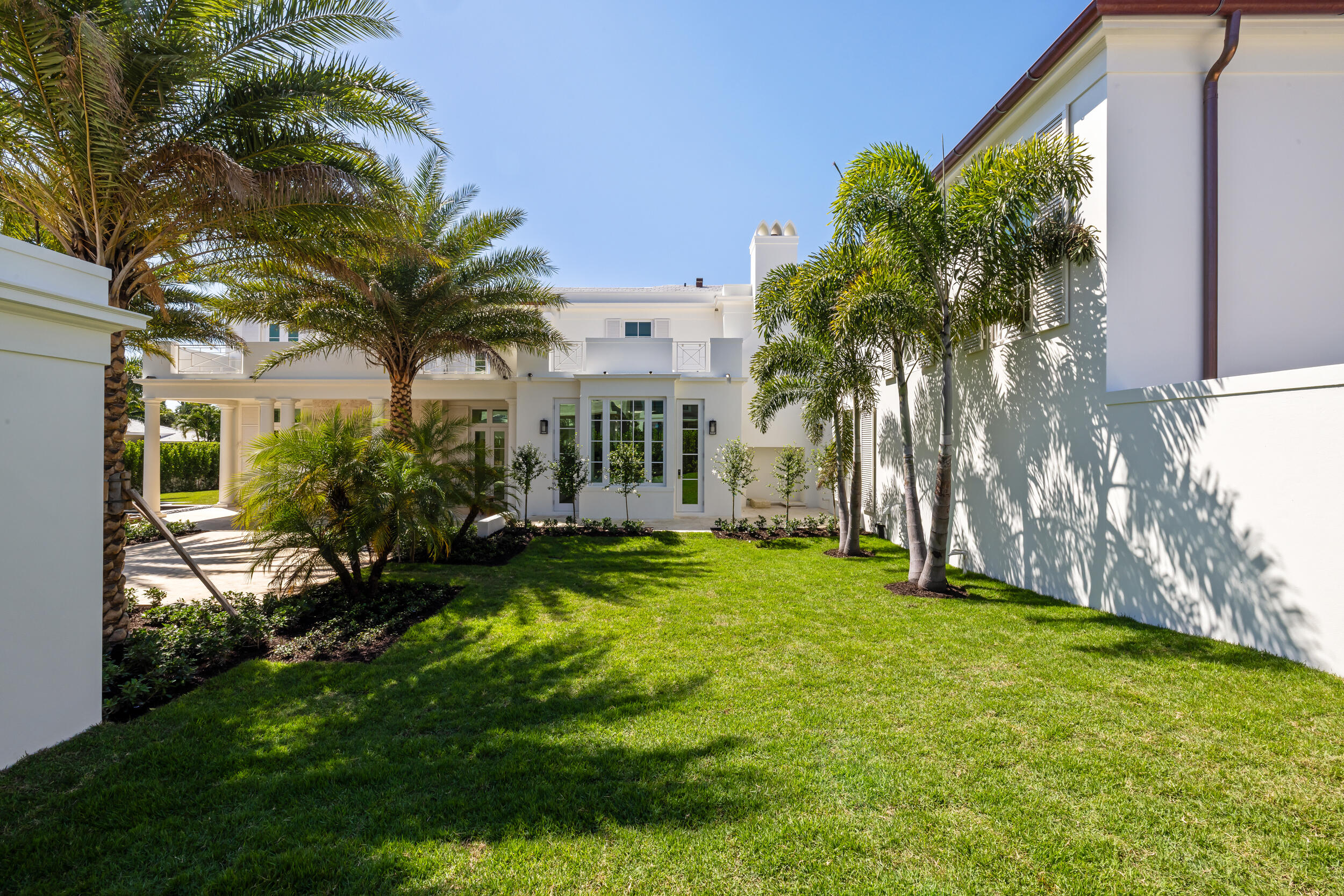 301 Plantation Rd Palm Beach, FL 33480