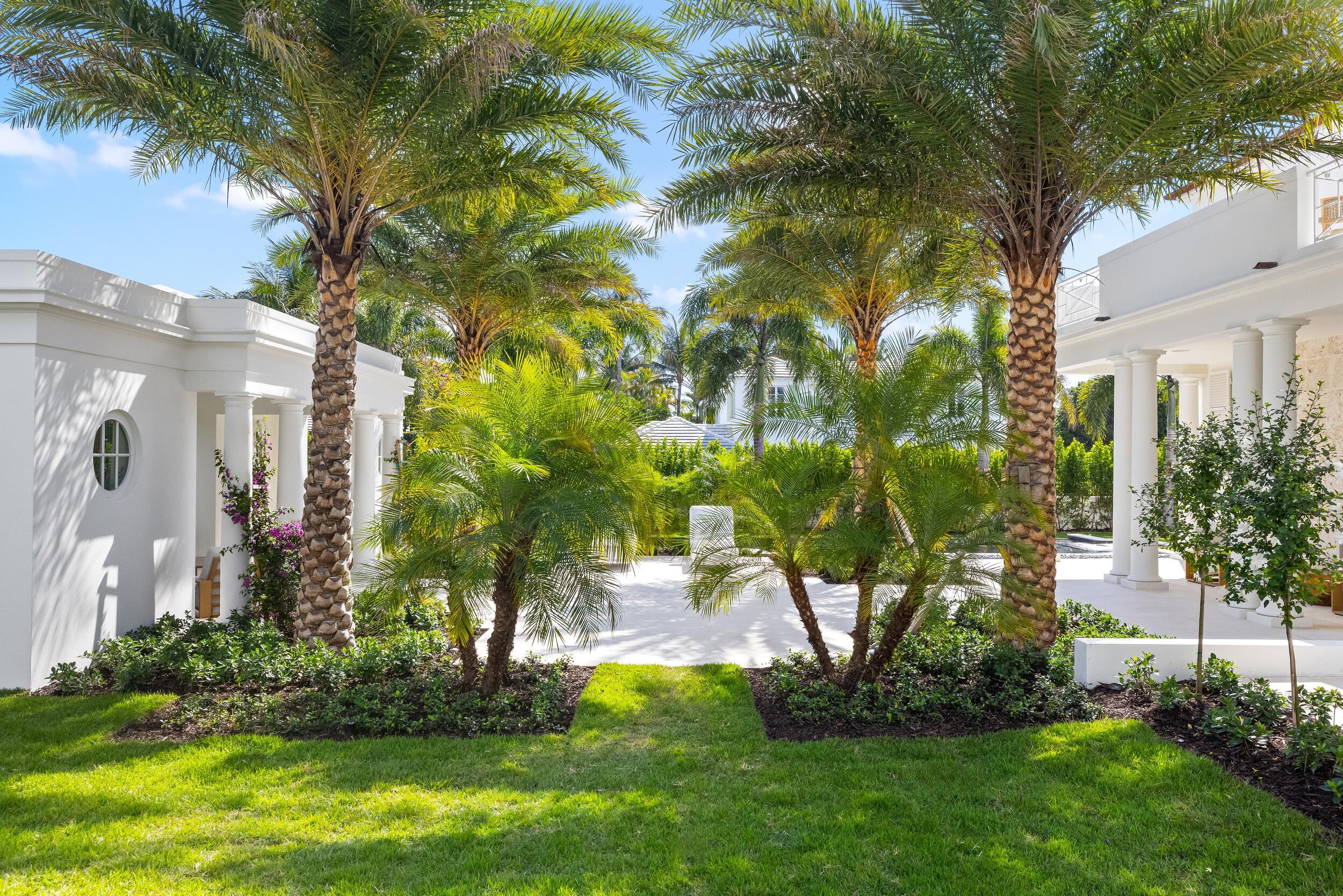 301 Plantation Rd Palm Beach, FL 33480