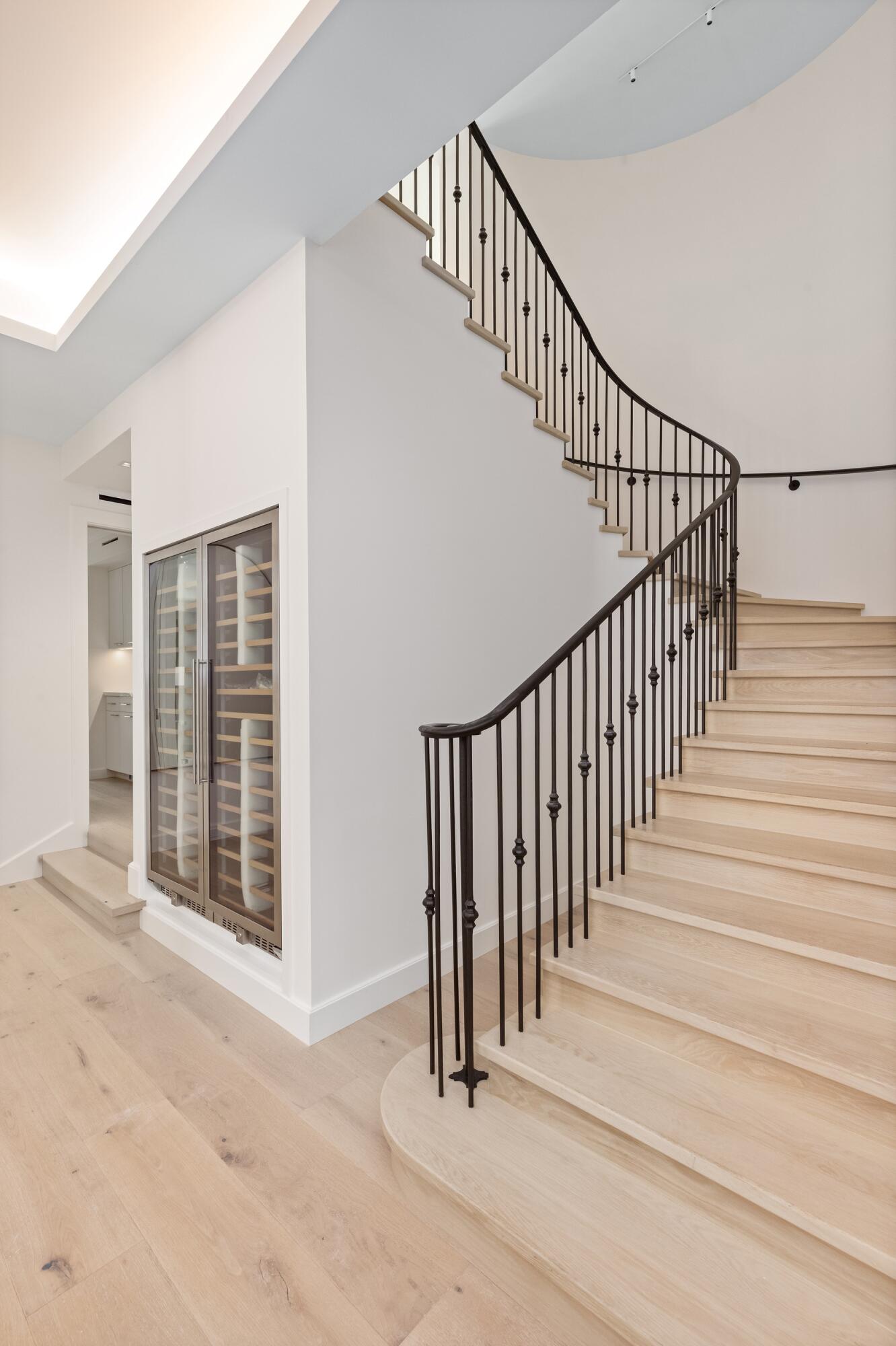 301 Plantation Rd Palm Beach, FL 33480
