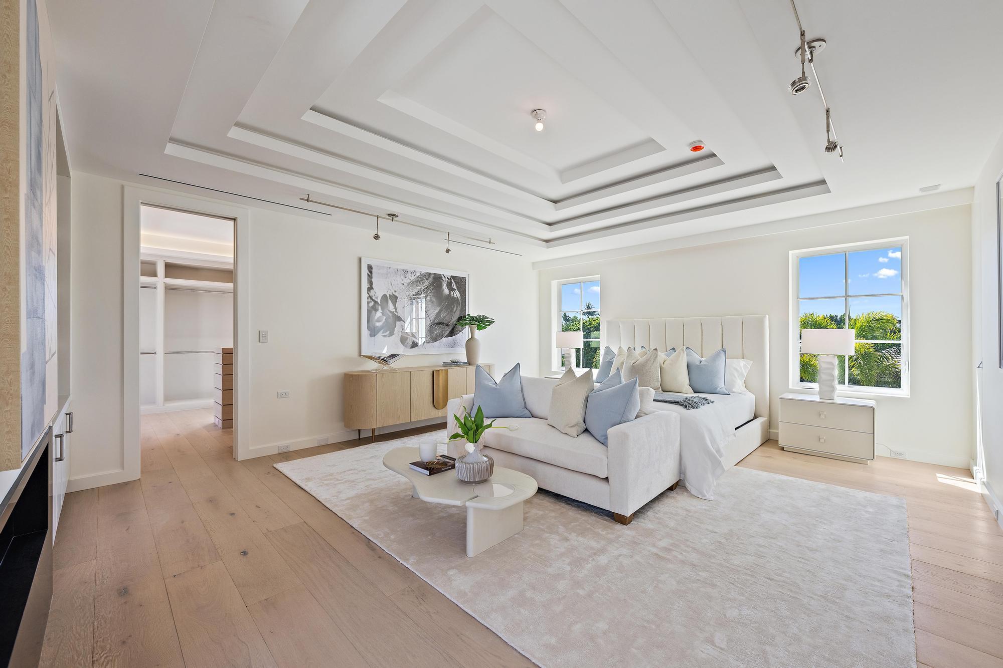 301 Plantation Rd Palm Beach, FL 33480