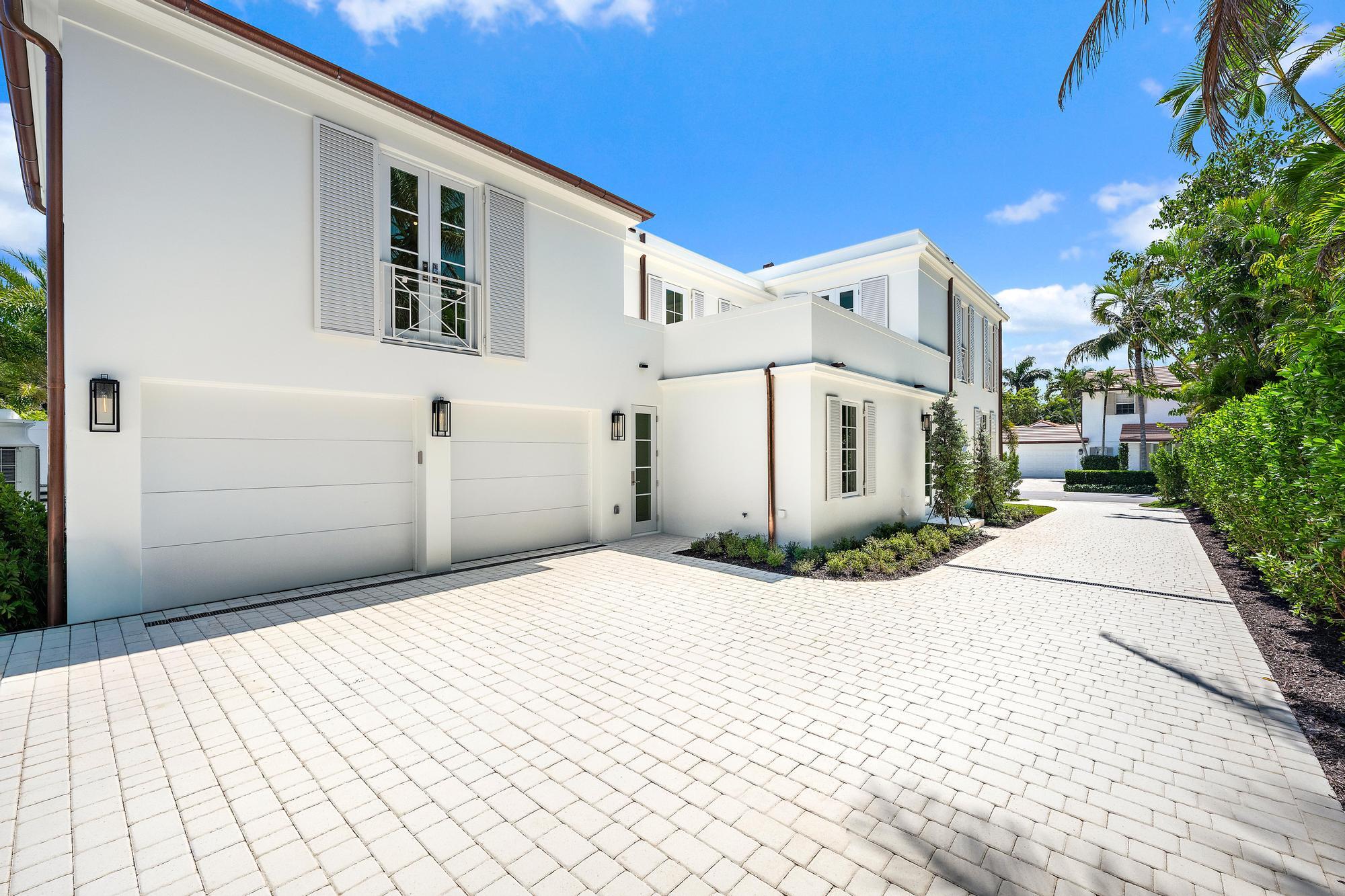 301 Plantation Rd Palm Beach, FL 33480