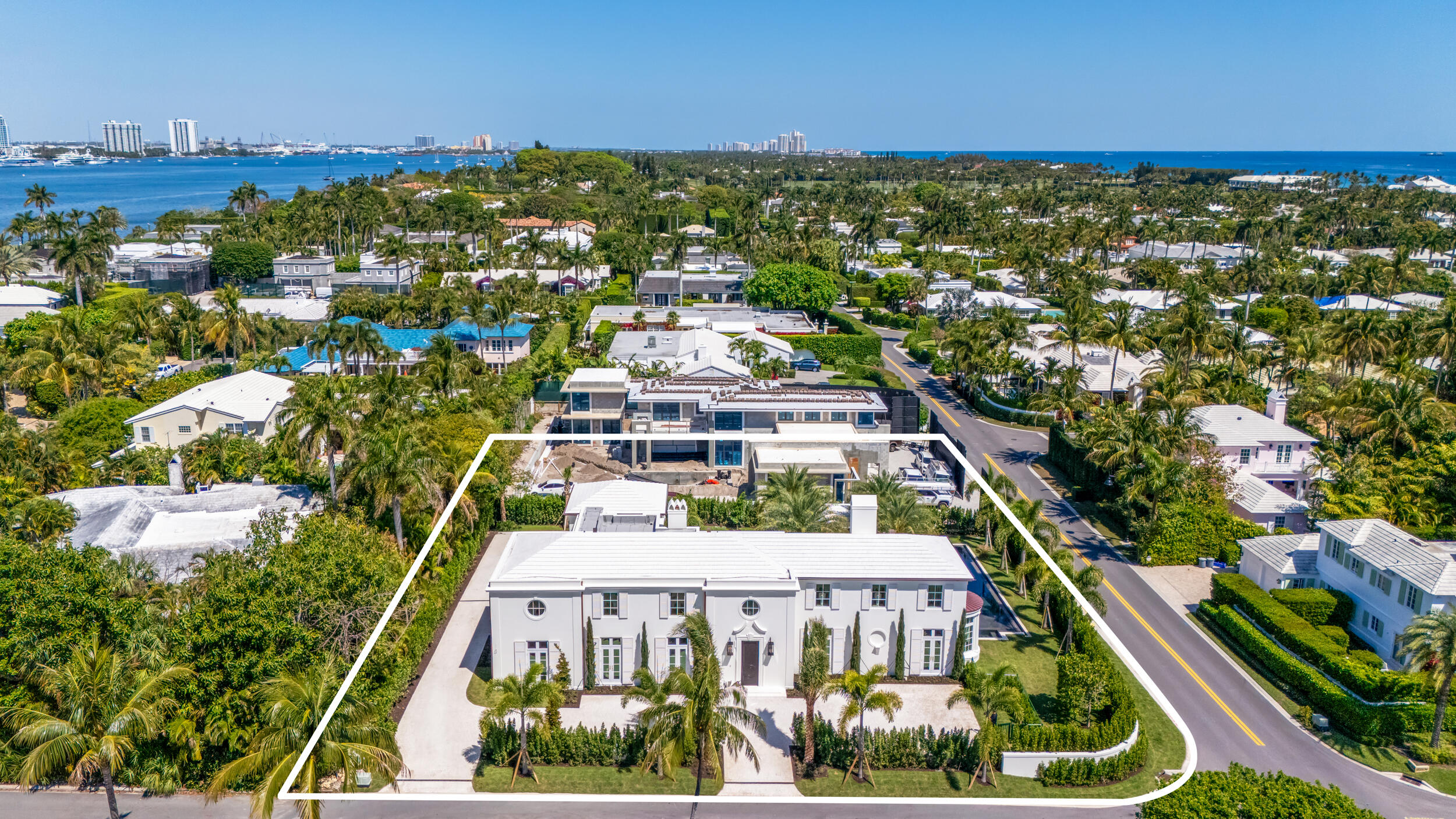 301 Plantation Rd Palm Beach, FL 33480
