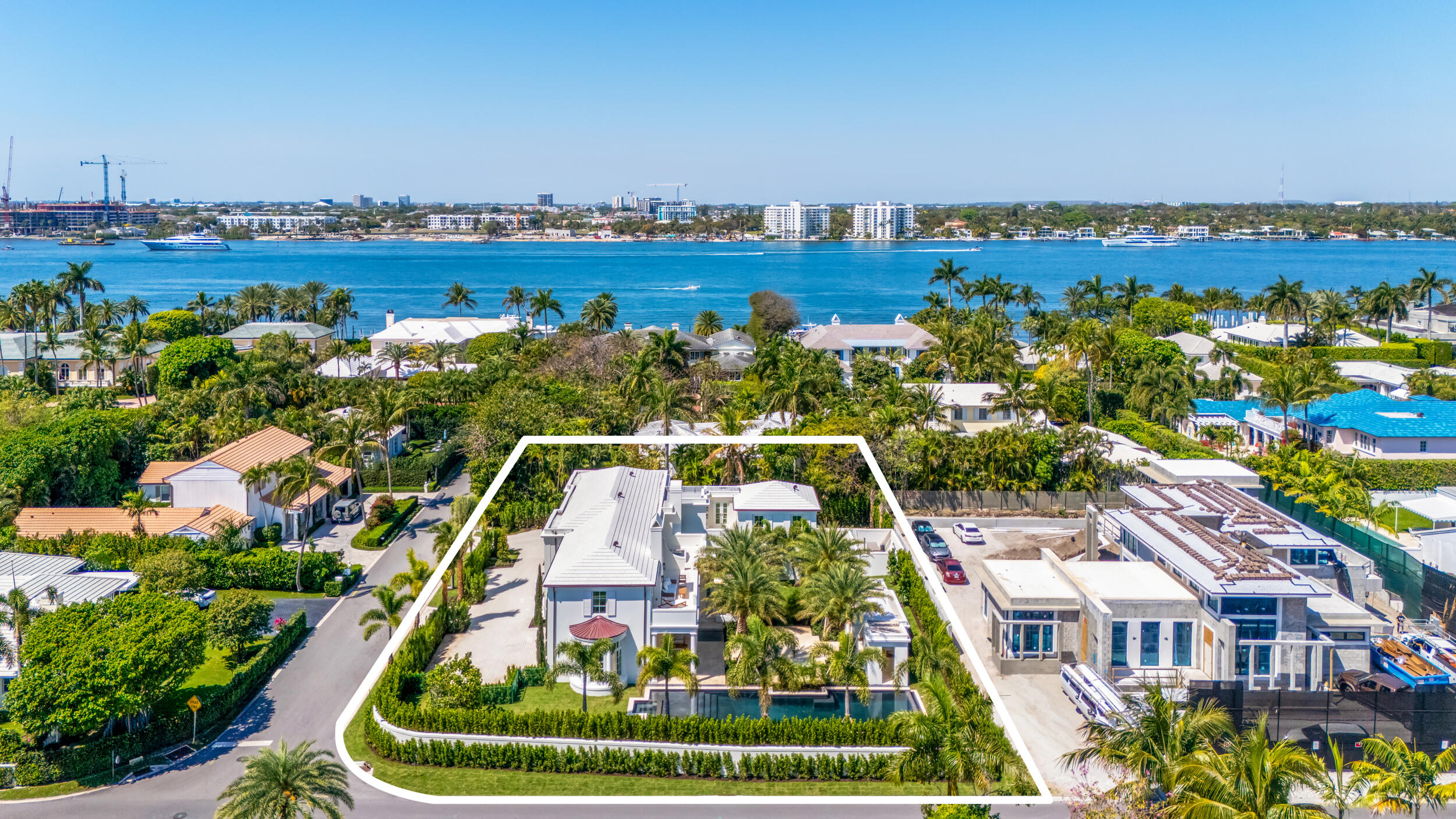 301 Plantation Rd Palm Beach, FL 33480