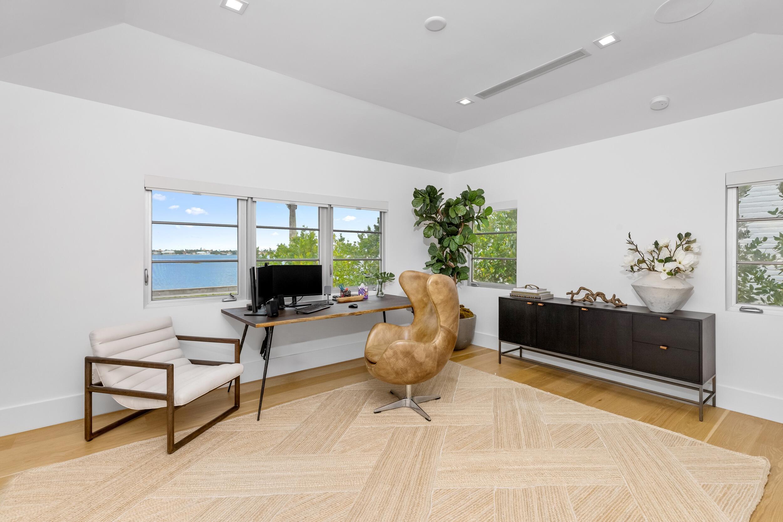 2745 S Flagler Dr West Palm Beach, FL 33405