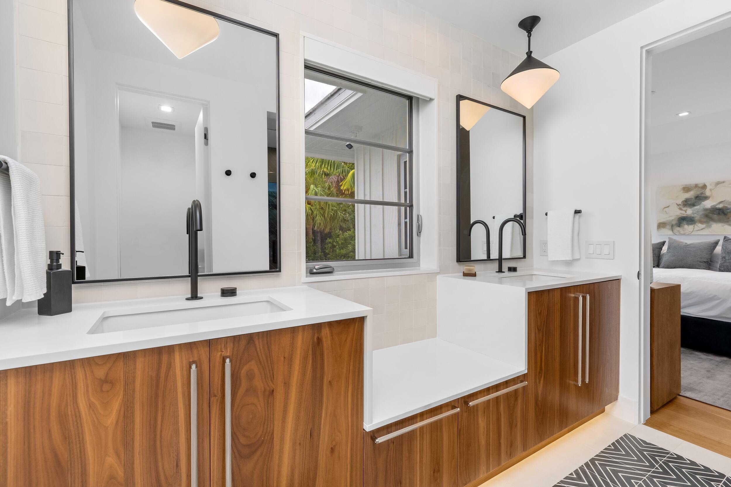2745 S Flagler Dr West Palm Beach, FL 33405