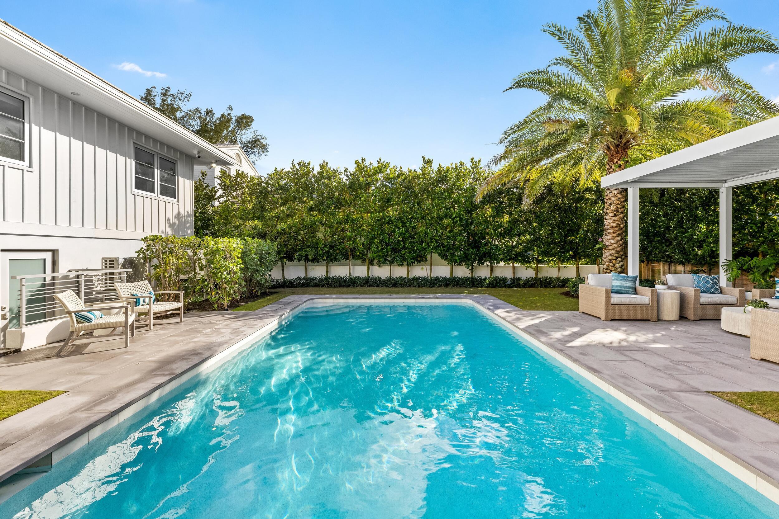 2745 S Flagler Dr West Palm Beach, FL 33405