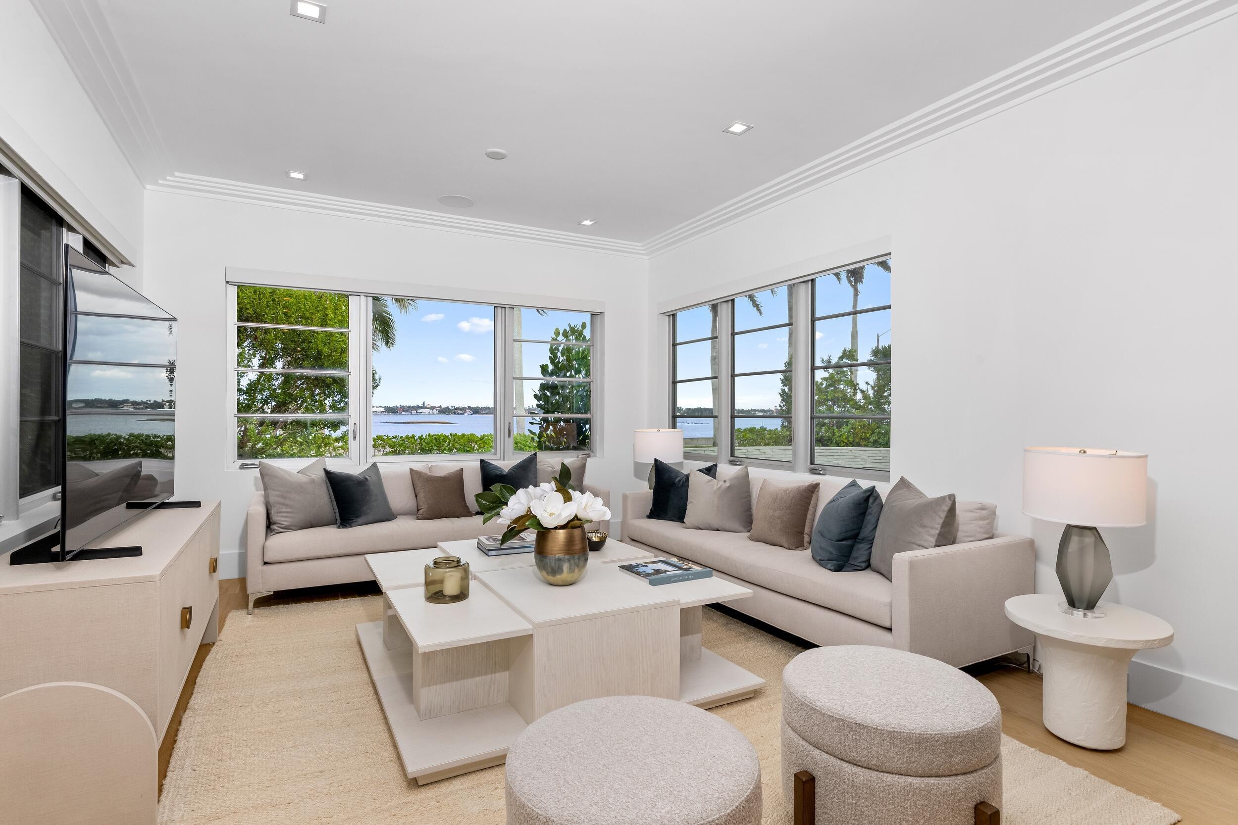 2745 S Flagler Dr West Palm Beach, FL 33405