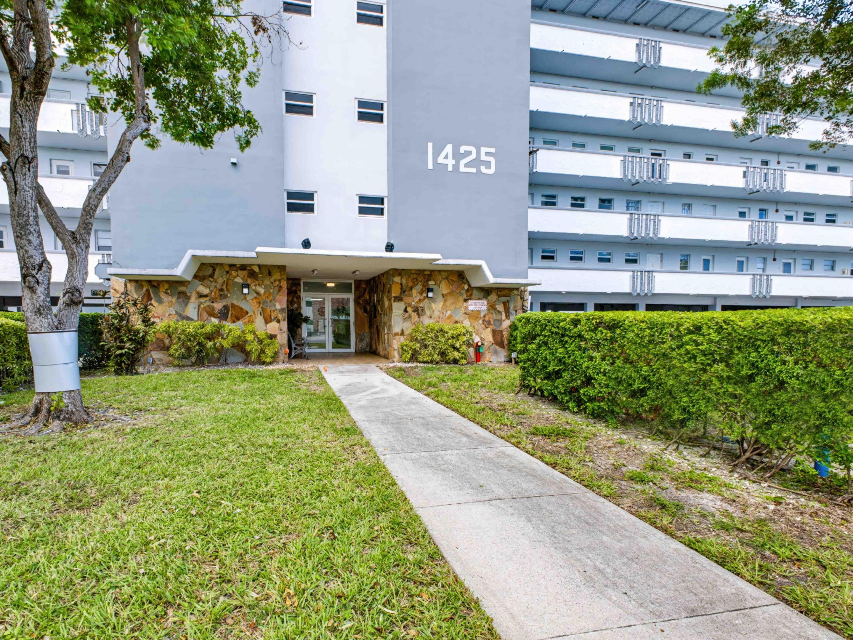 1425 Atlantic Shores Blvd #307