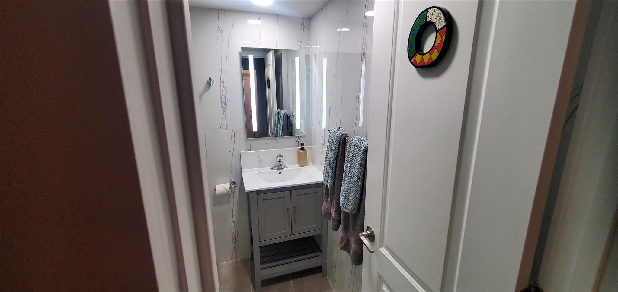 Undisclosed Address Fort Lauderdale, FL 33316