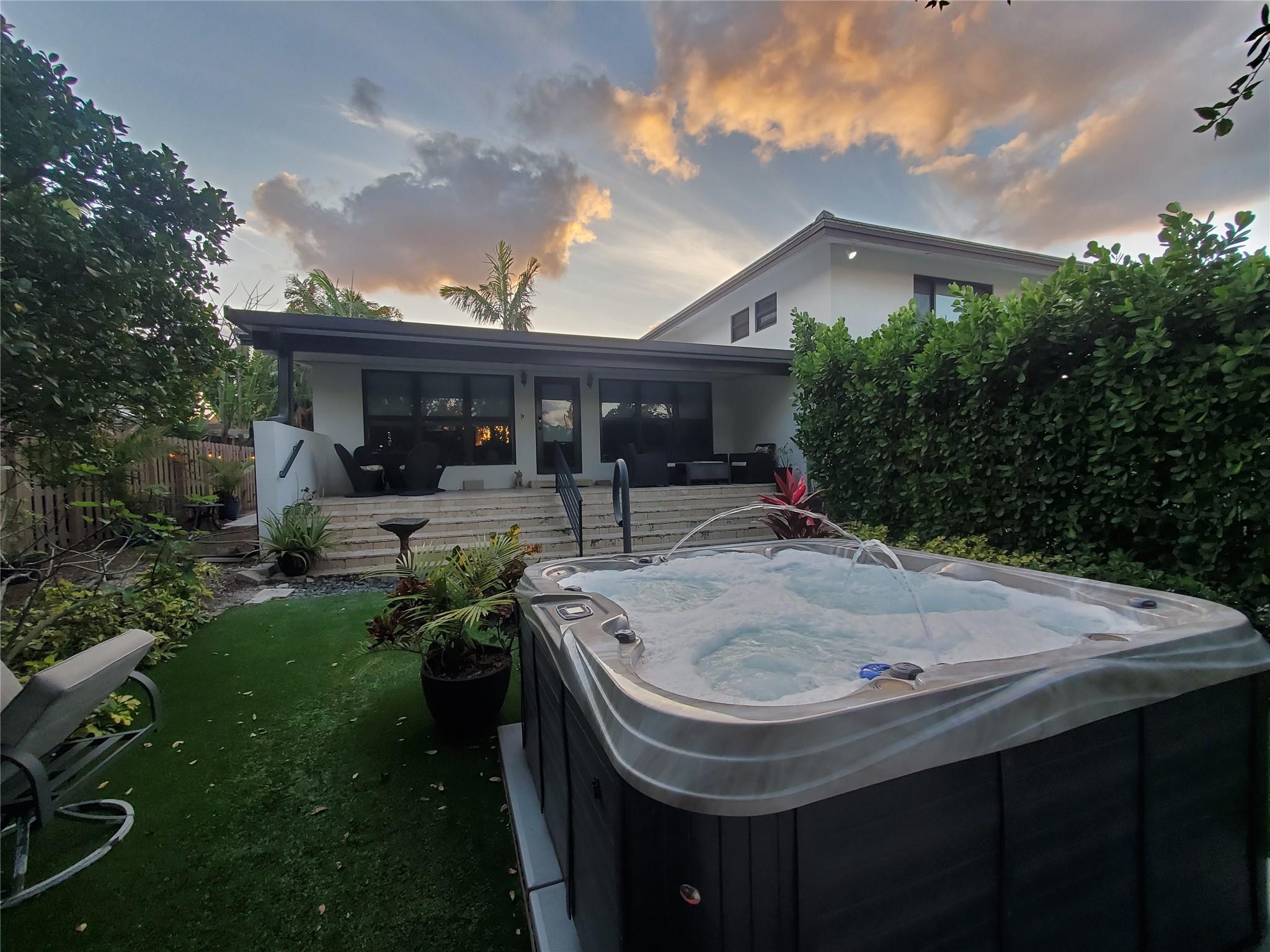 Undisclosed Address Fort Lauderdale, FL 33316