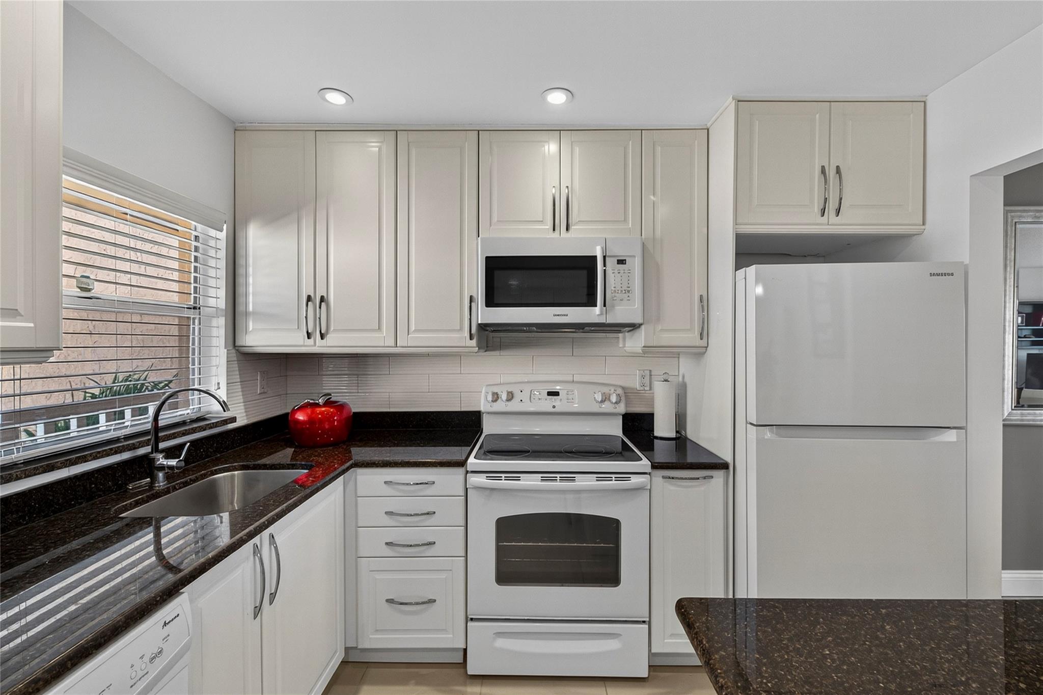2781 N Pine Is Rd #312