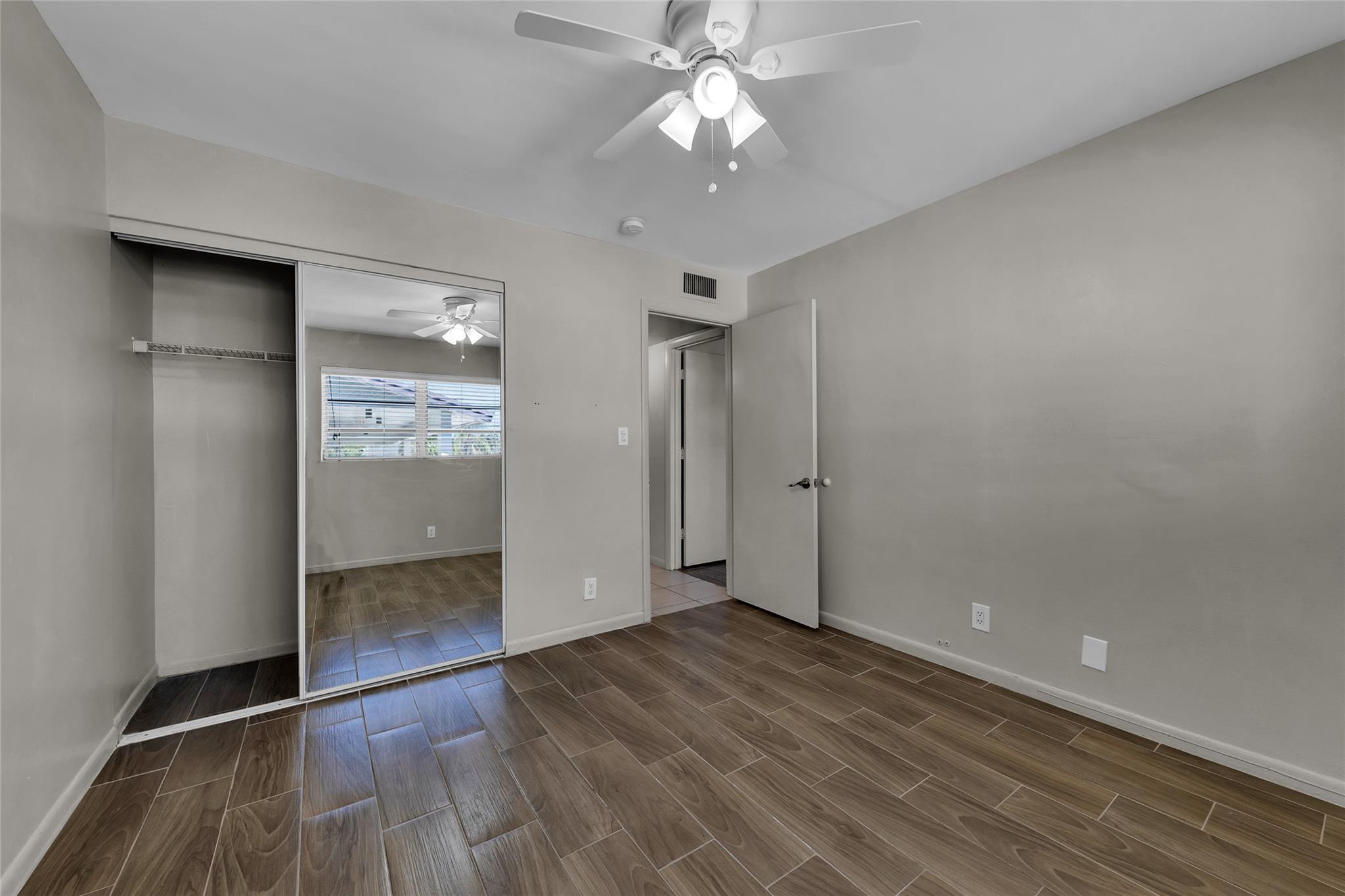 2201 NE 36th St #205 Lighthouse Point, FL 33064