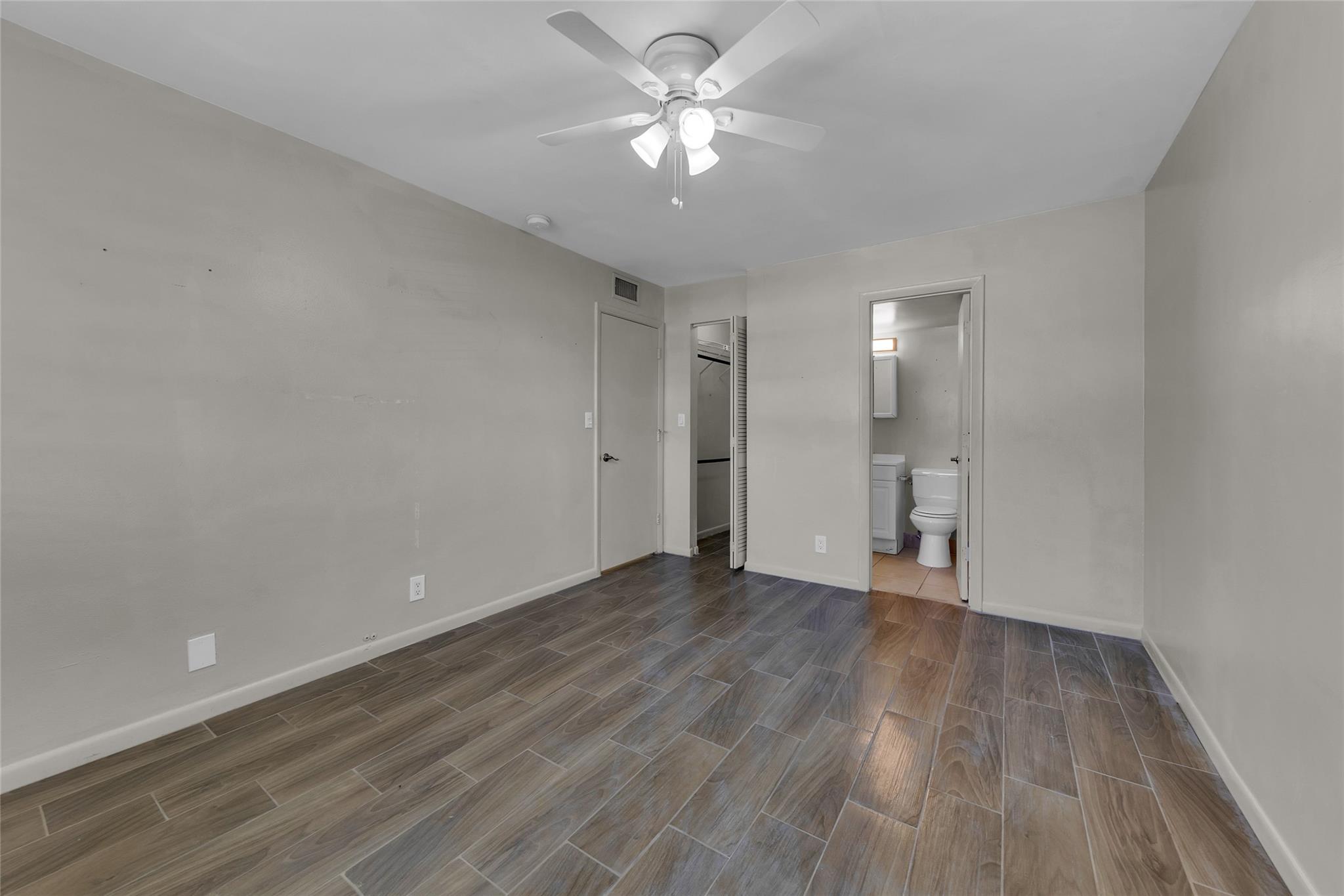 2201 NE 36th St #205 Lighthouse Point, FL 33064