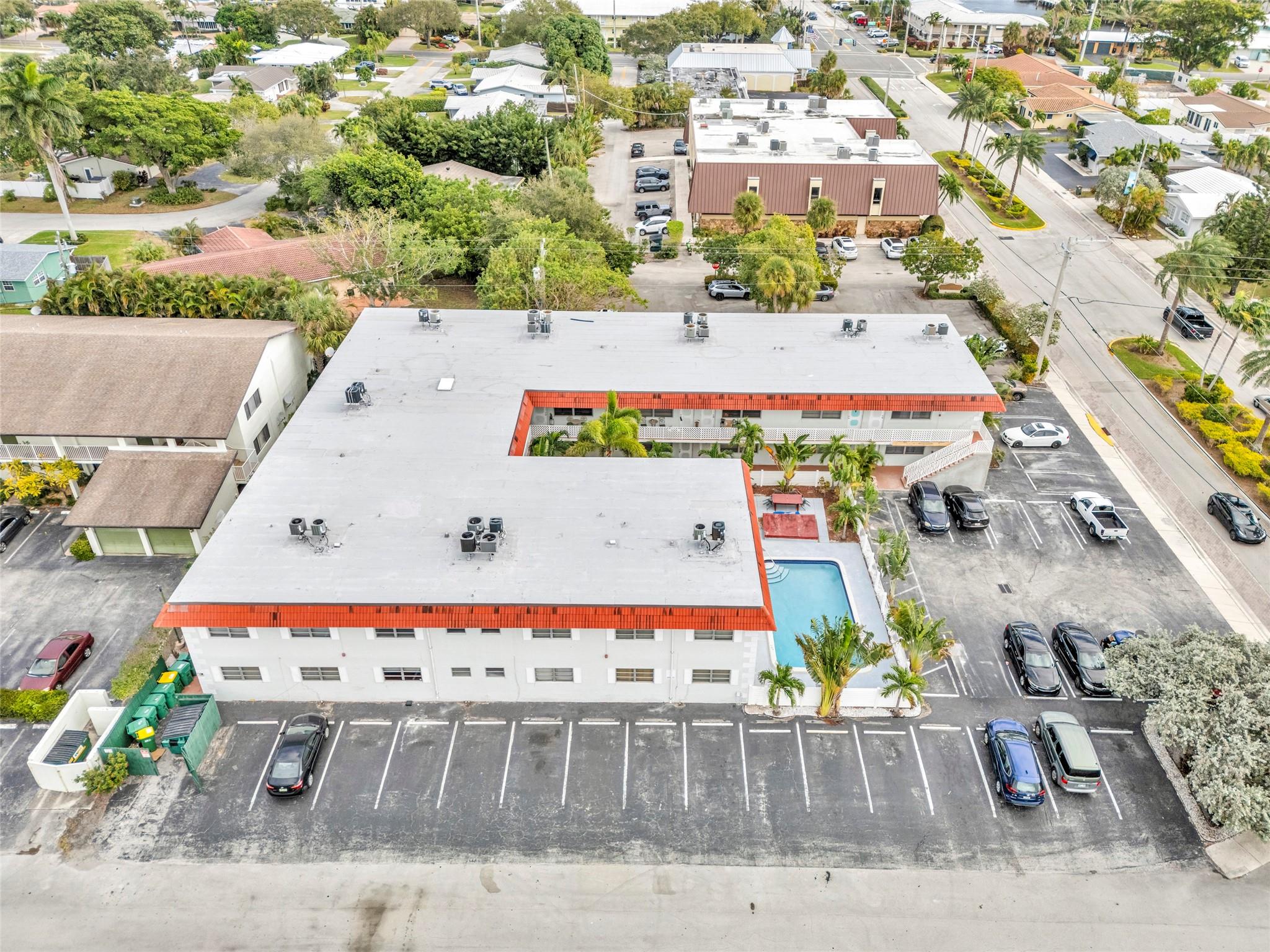 2201 NE 36th St #205 Lighthouse Point, FL 33064