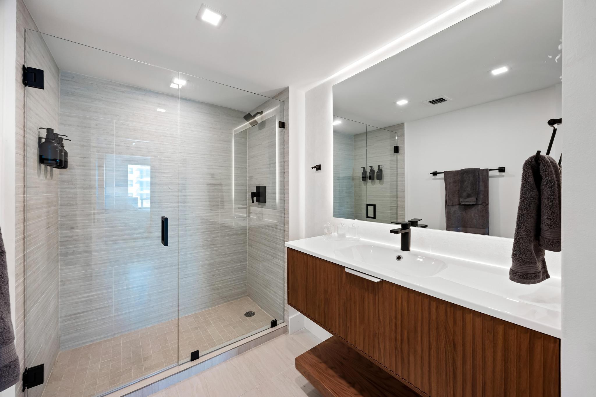 9499 Collins Ave #603 Surfside, FL 33154