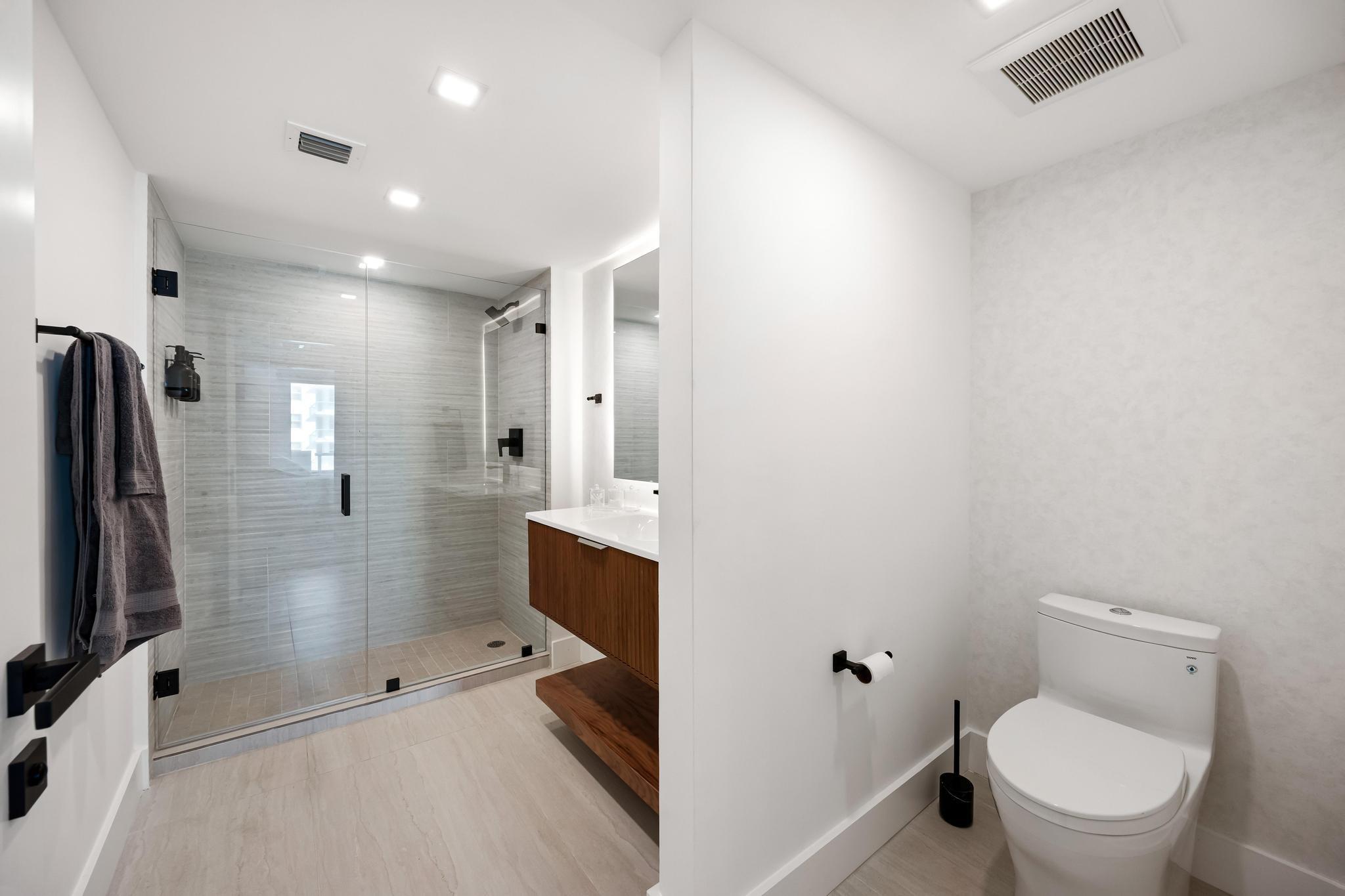 9499 Collins Ave #603 Surfside, FL 33154