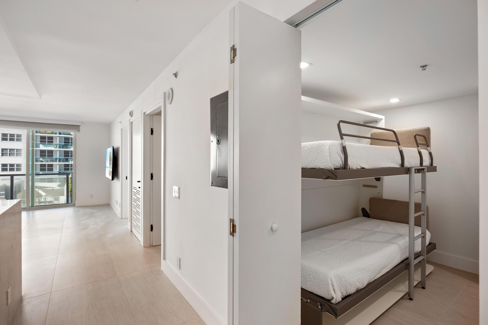 9499 Collins Ave #603 Surfside, FL 33154