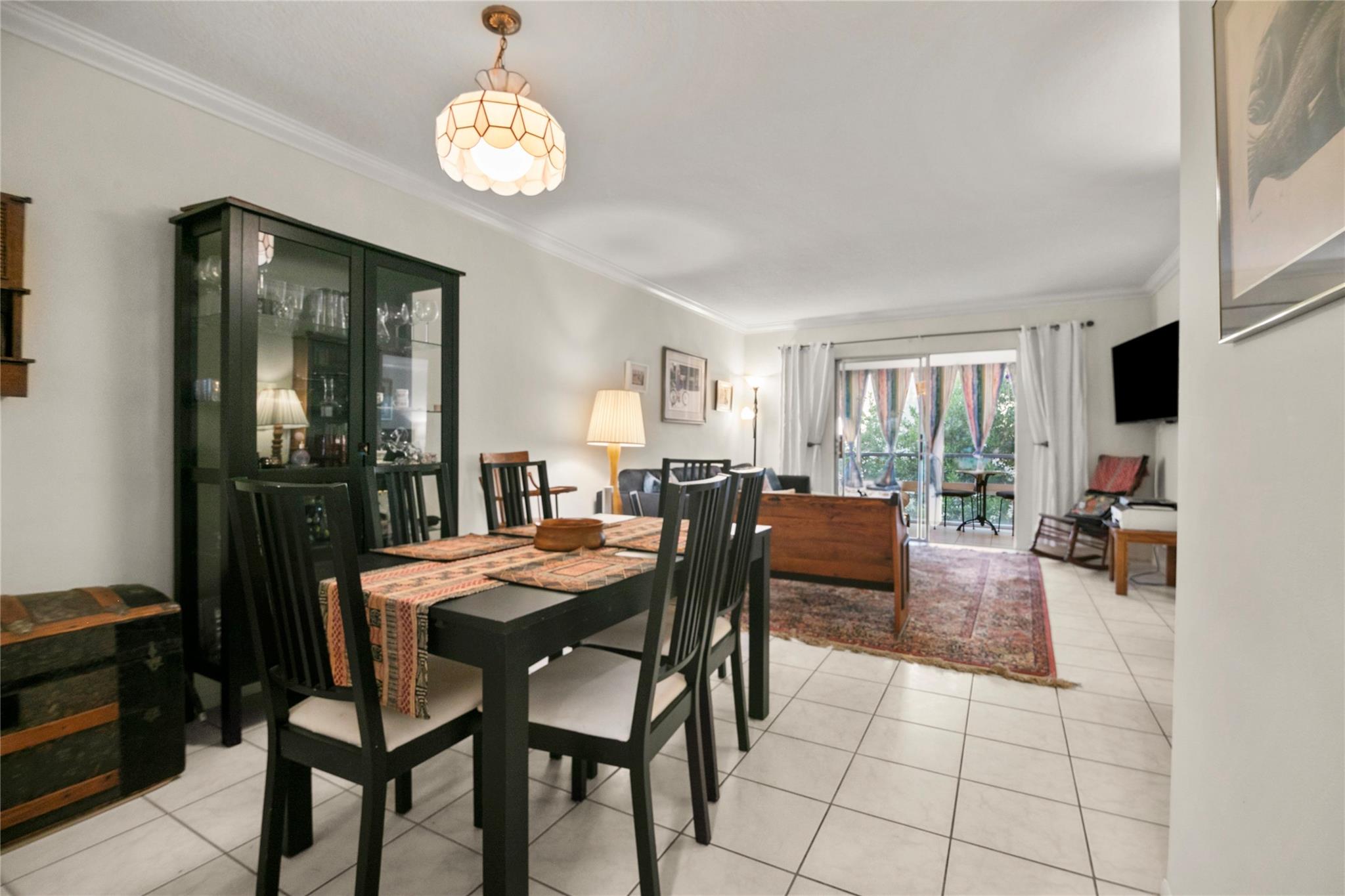 2301 NE 14th St Cswy #303-E