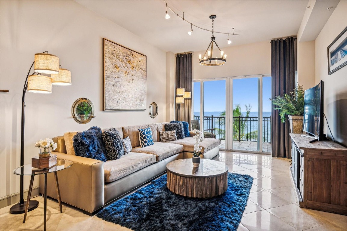 Undisclosed Address Fort Lauderdale, FL 33308