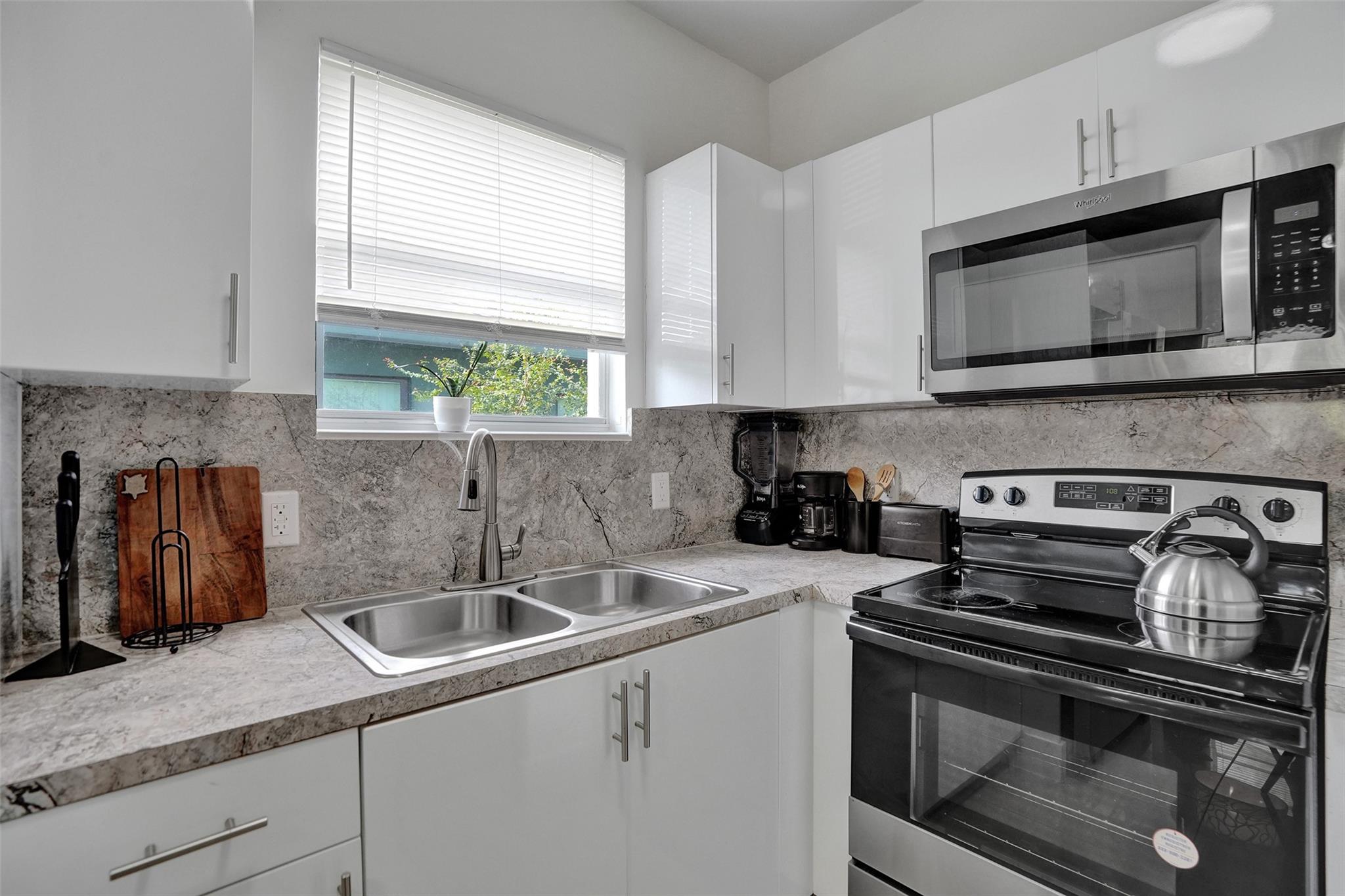 763 NW 41st St Miami, FL 33127