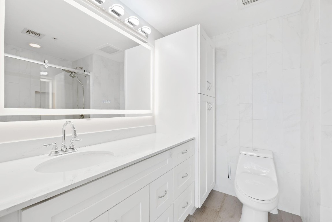 511 SE 5th #1709 Fort Lauderdale, FL 33301