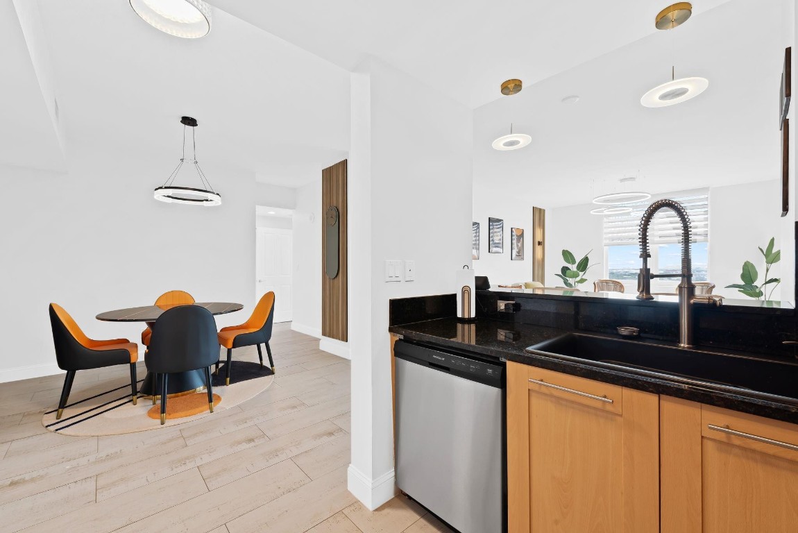 511 SE 5th #1709 Fort Lauderdale, FL 33301