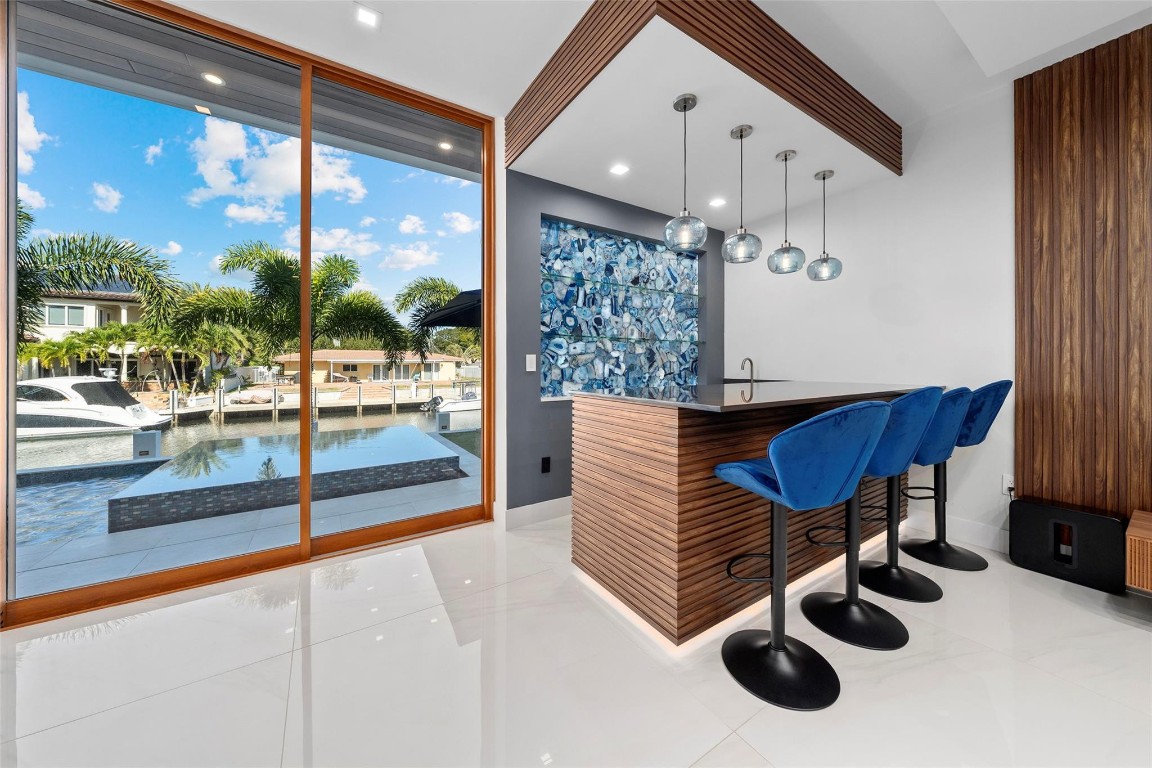 2631 NE 48th Lighthouse Point, FL 33064