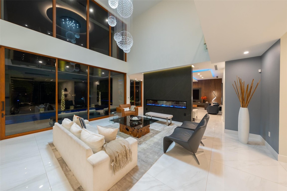 2631 NE 48th Lighthouse Point, FL 33064