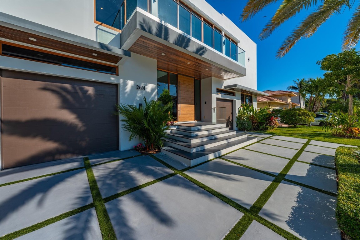 2631 NE 48th Lighthouse Point, FL 33064