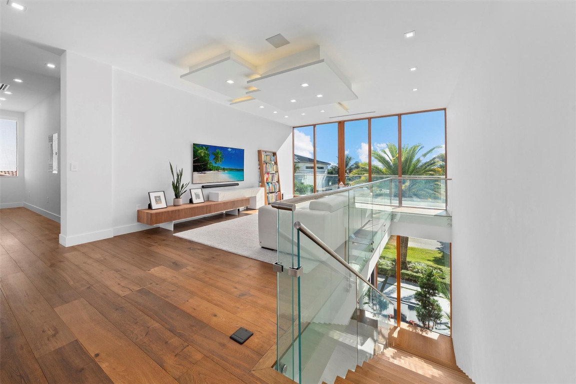 2631 NE 48th Lighthouse Point, FL 33064