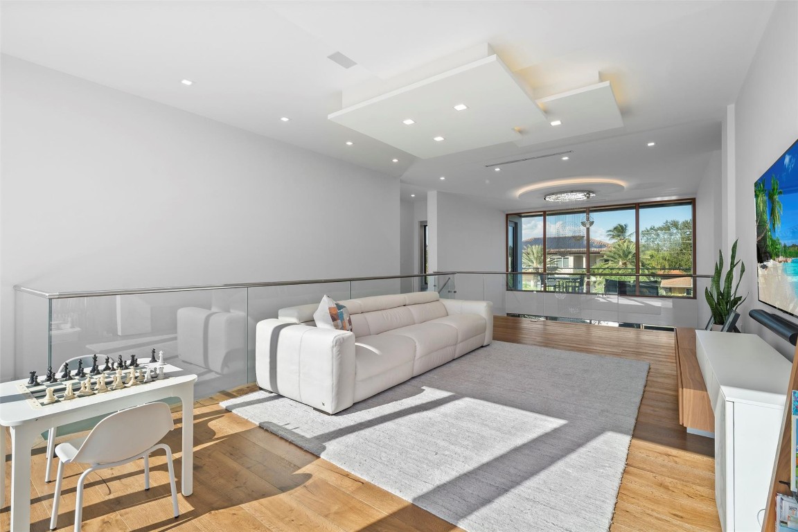 2631 NE 48th Lighthouse Point, FL 33064