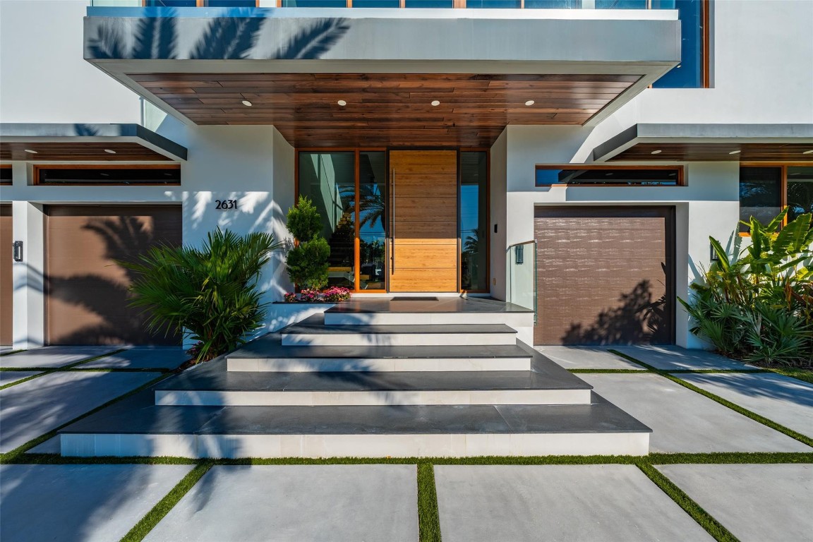 2631 NE 48th Lighthouse Point, FL 33064