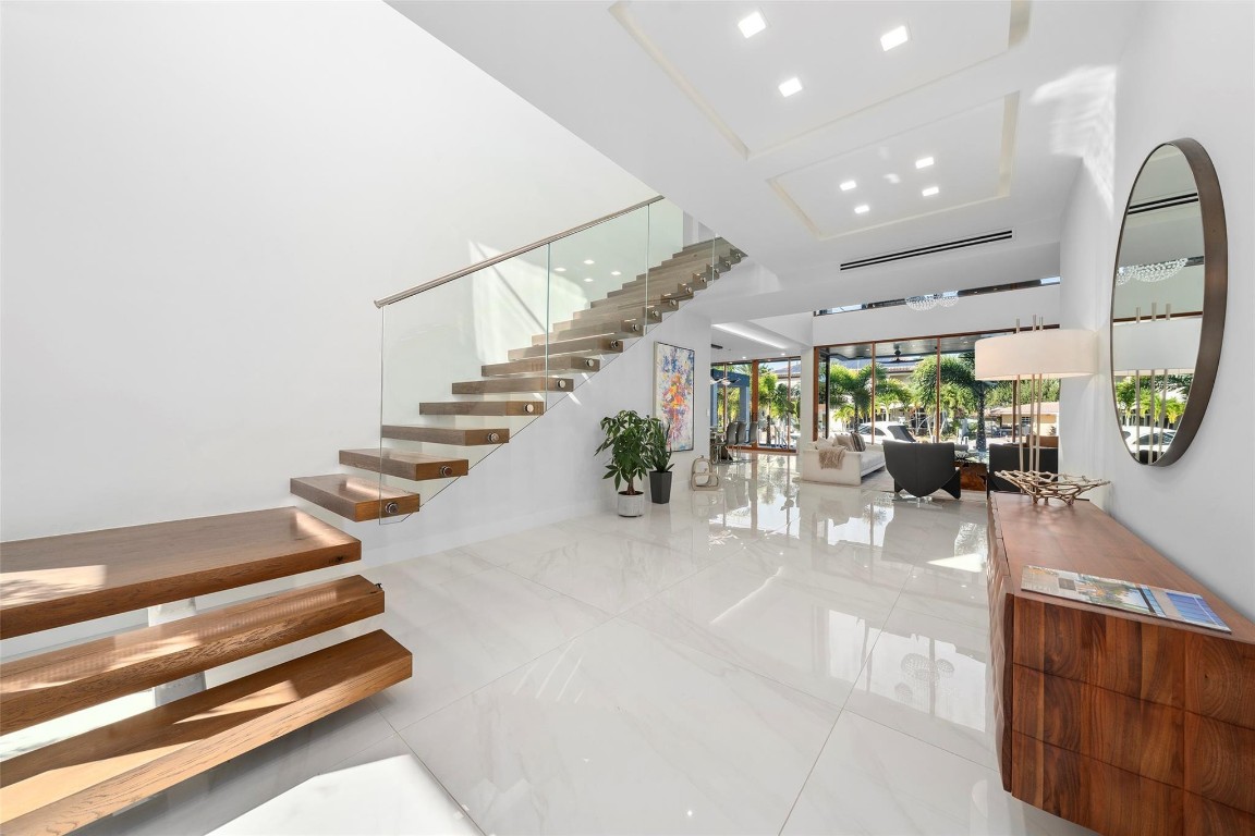 2631 NE 48th Lighthouse Point, FL 33064